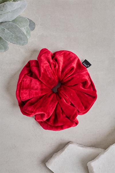 Kırmızı Kadife Scrunchie