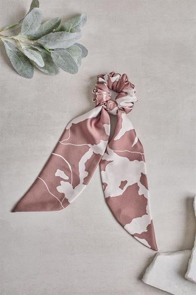 Kuyruklu Fawn Scrunchie