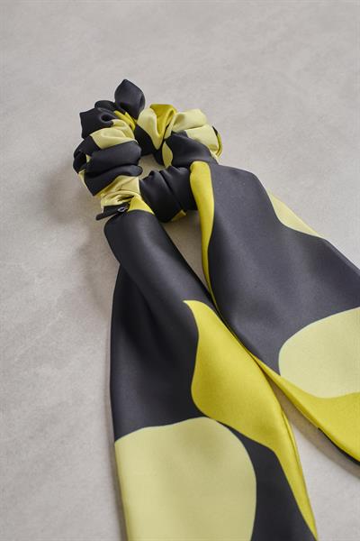 Kuyruklu Olive Scrunchie