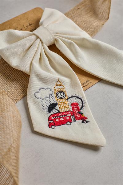 London Nakış Beyaz Fiyonk Toka