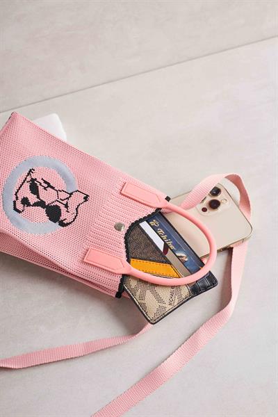 Pembe Köpekli Çanta