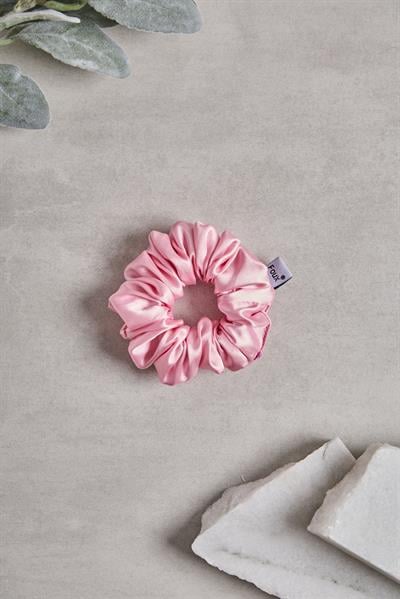 Toz Pembe Small Sateen Scrunchie