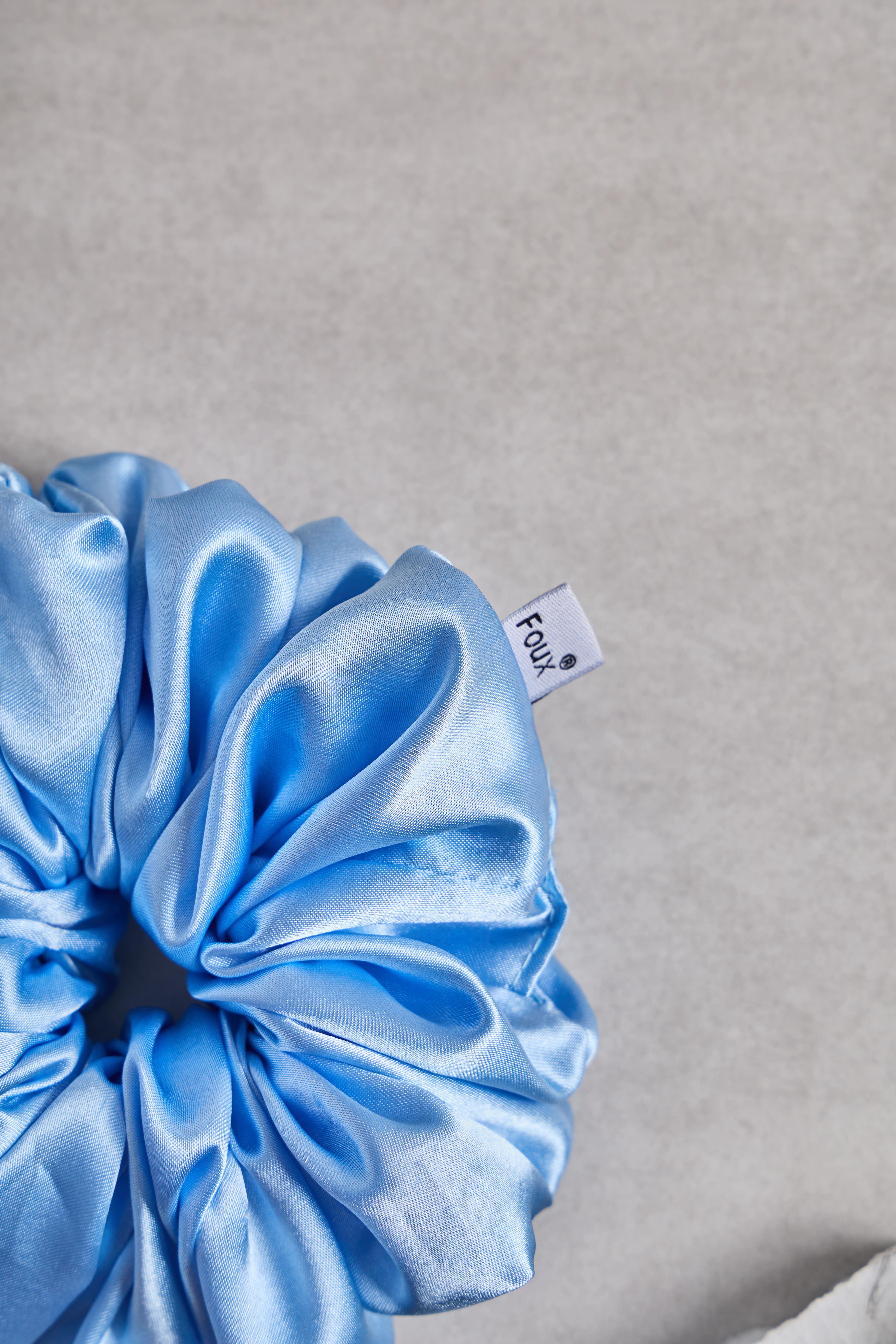 Bebe Mavisi Bol Büzgülü Sateen Scrunchie
