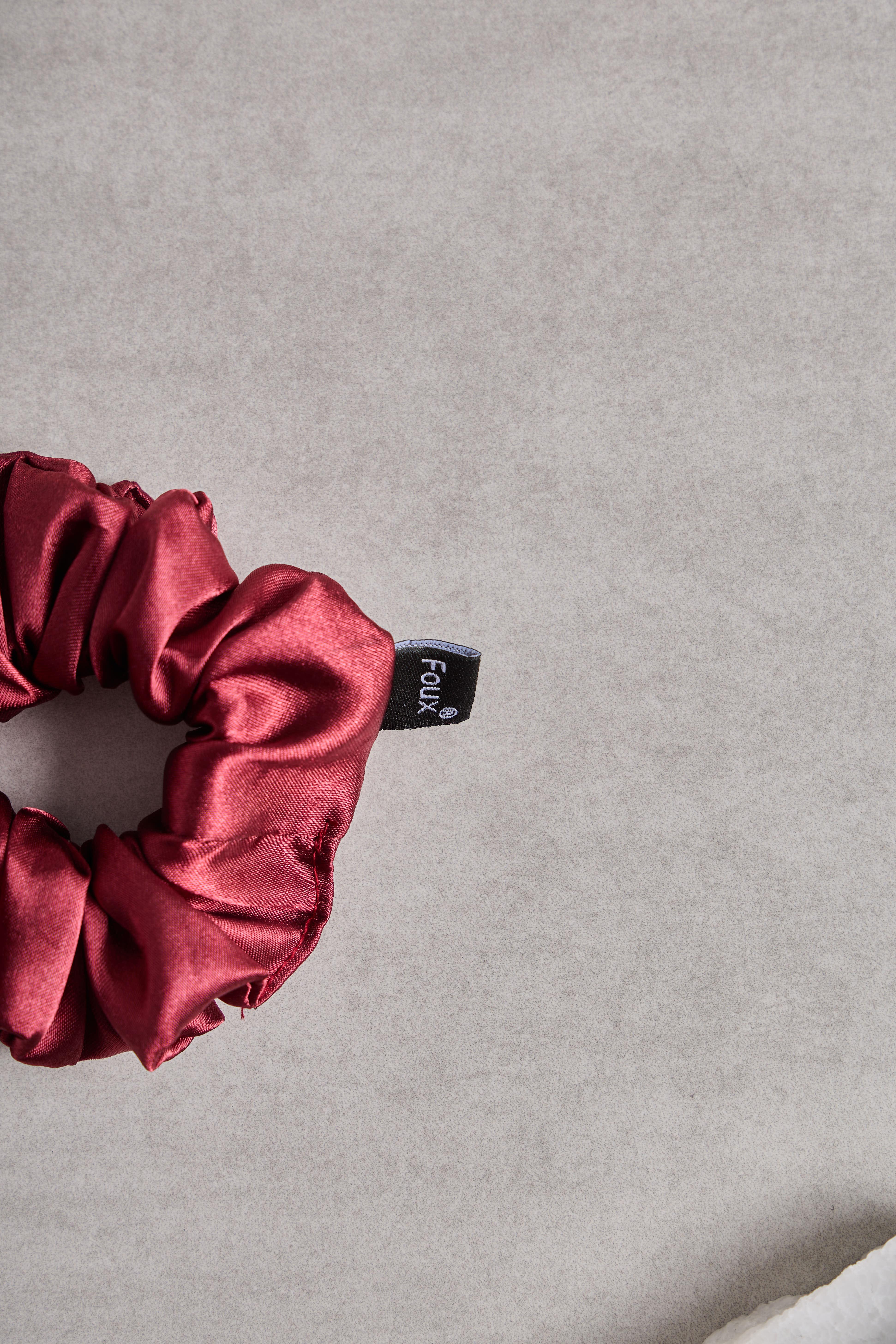Bordo Small Sateen Scrunchie