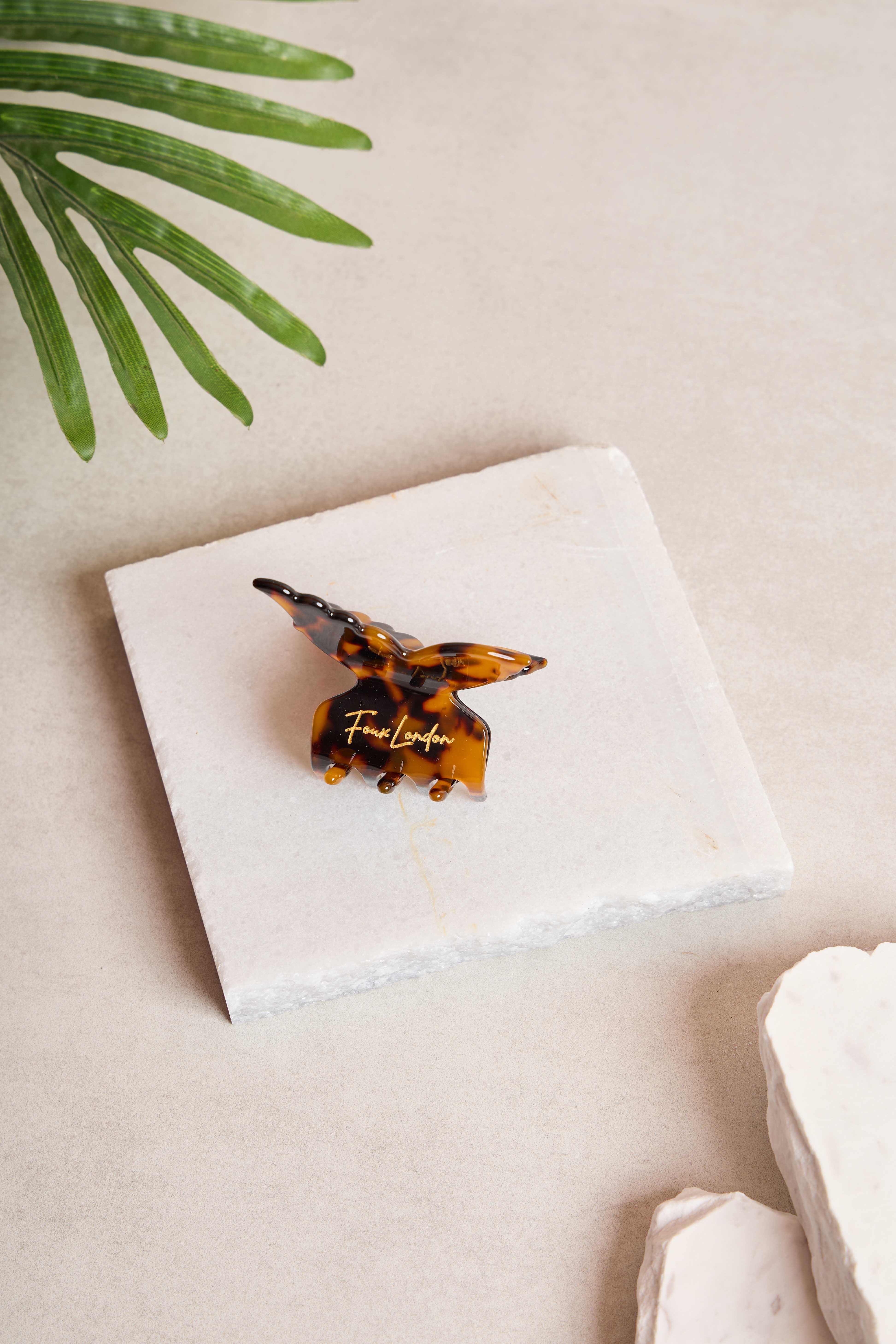 Kelebek Amber Tortoise Kemik Toka