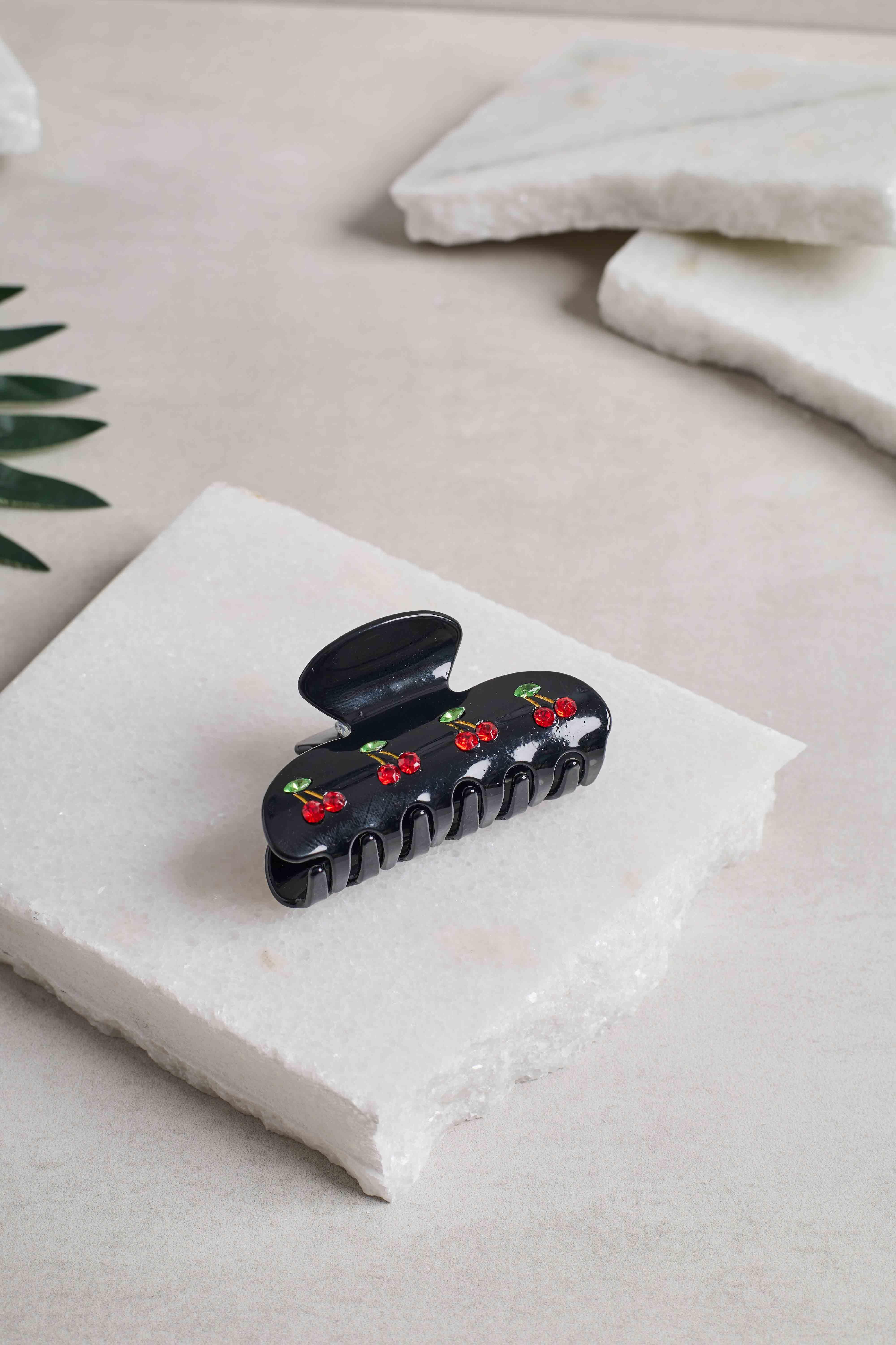 Kirazlı Siyah Mandal