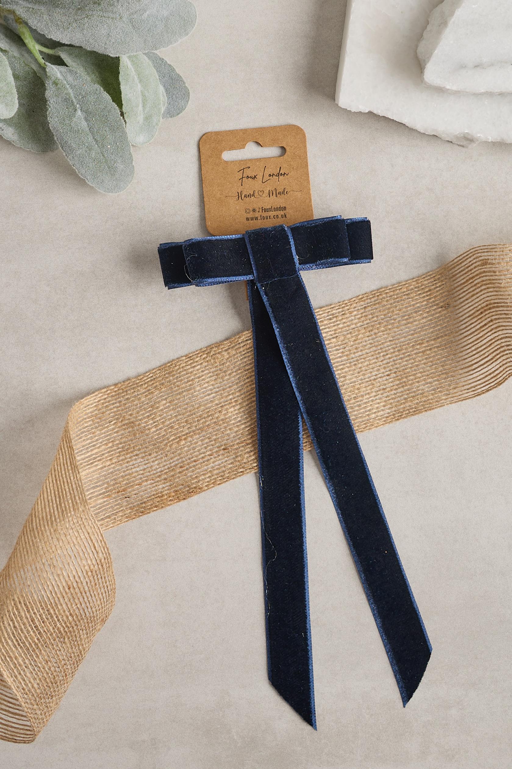 Lacivet Kurdele toka