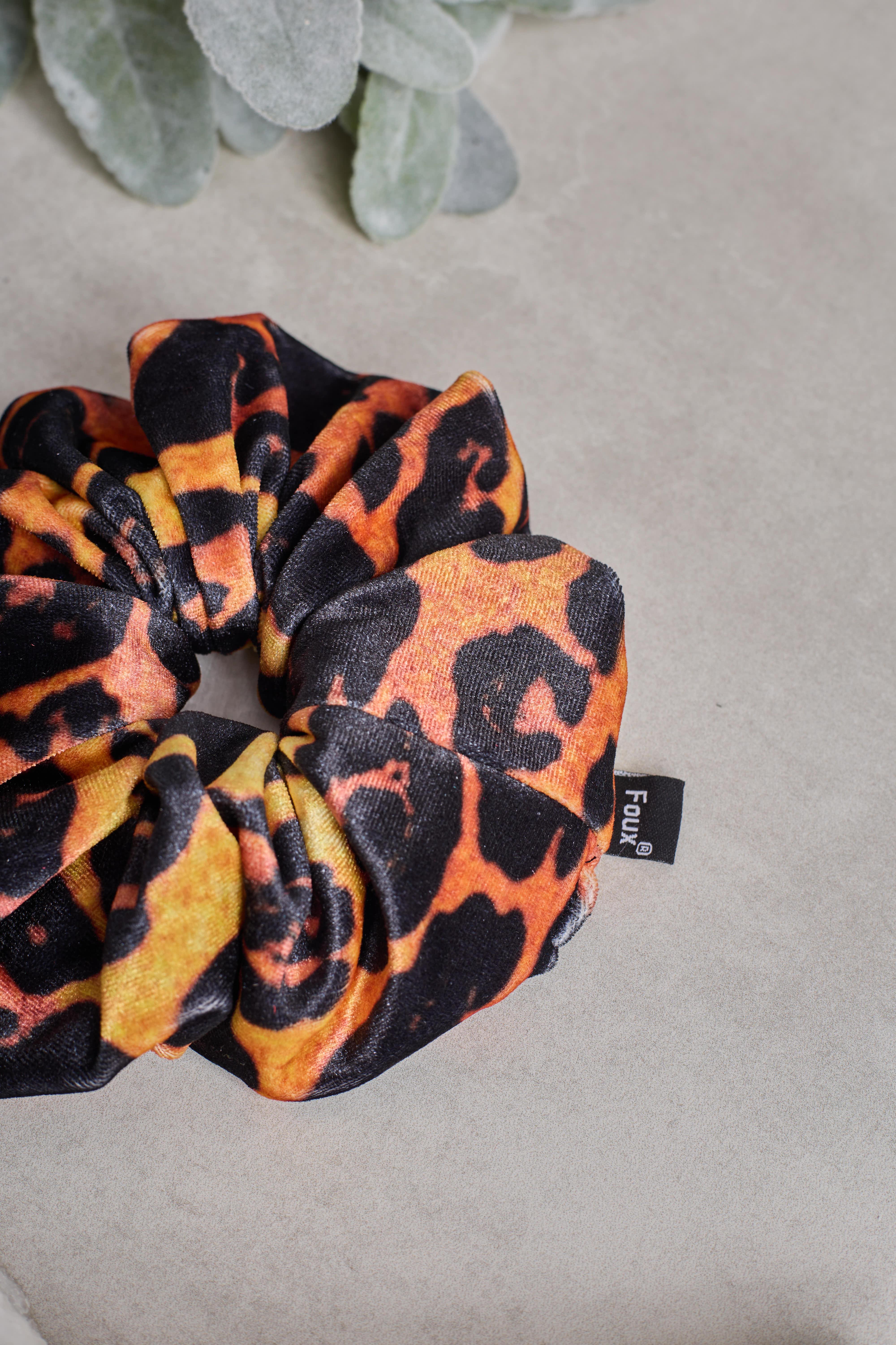 Leopar Kadife Scrunchie