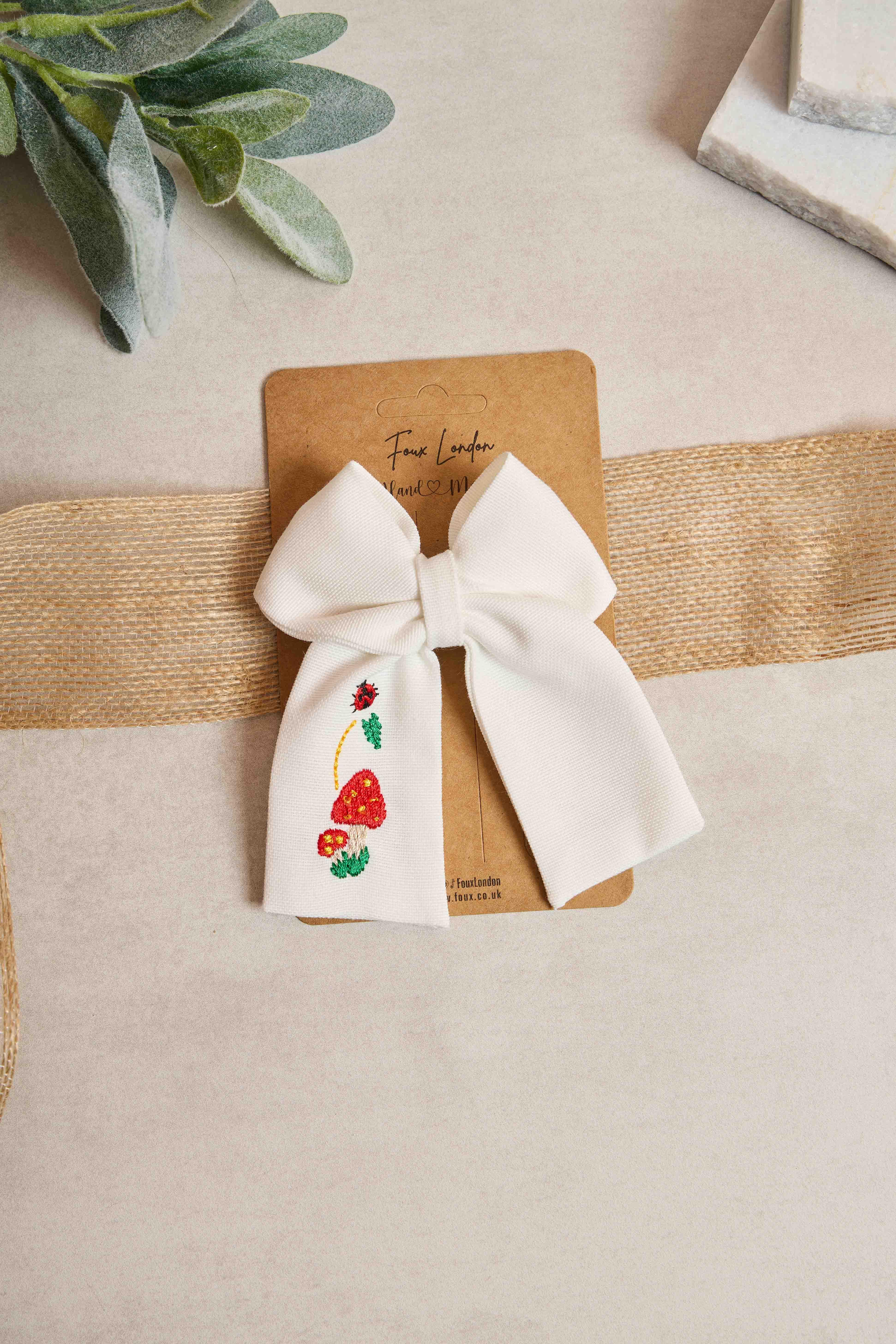 Mantar Nakışlı Mini Fiyonk Toka