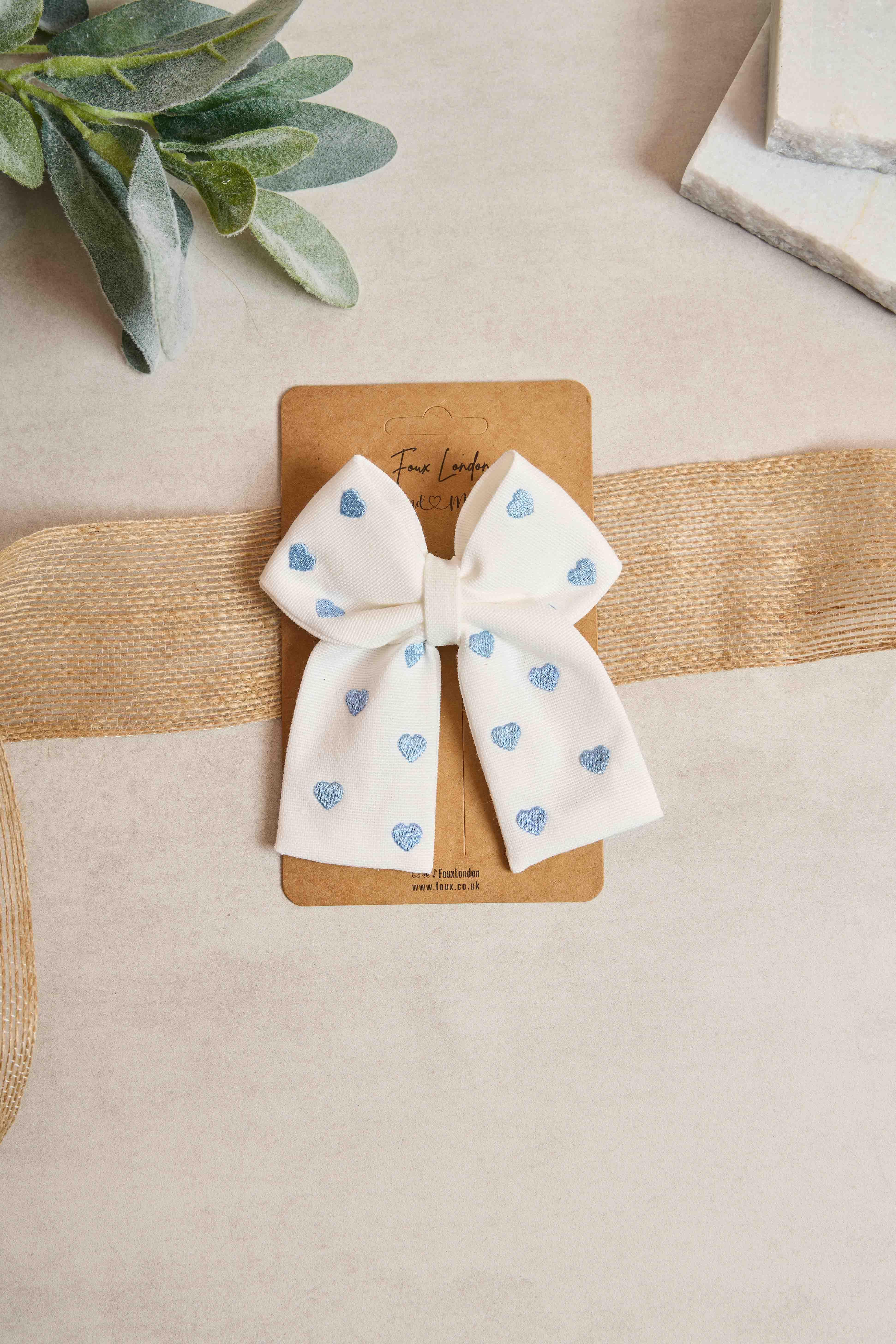 Mavi Kalp Nakışlı Mini Fiyonk Toka
