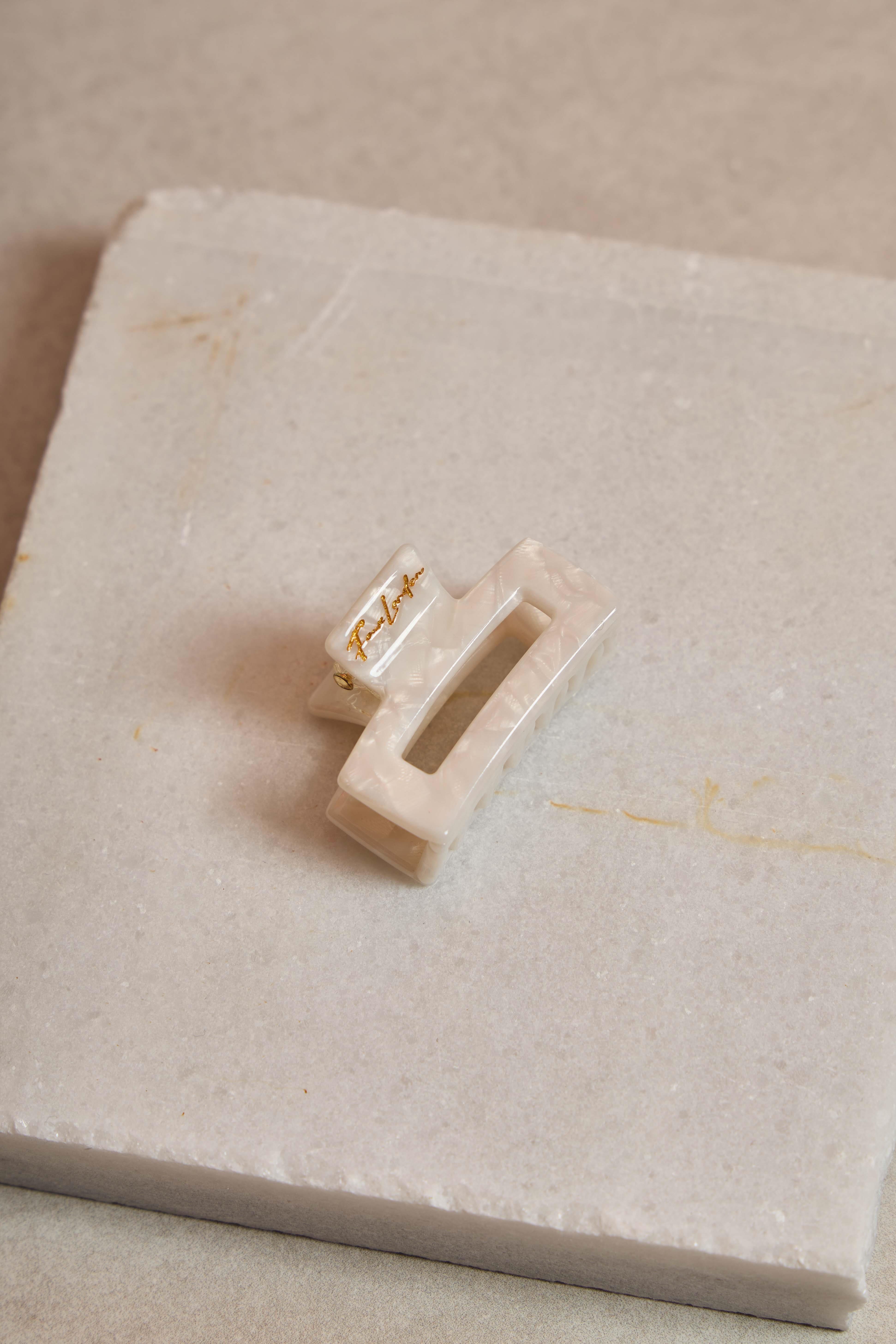 Mini Rectangle Pearl Frost Kemik Toka