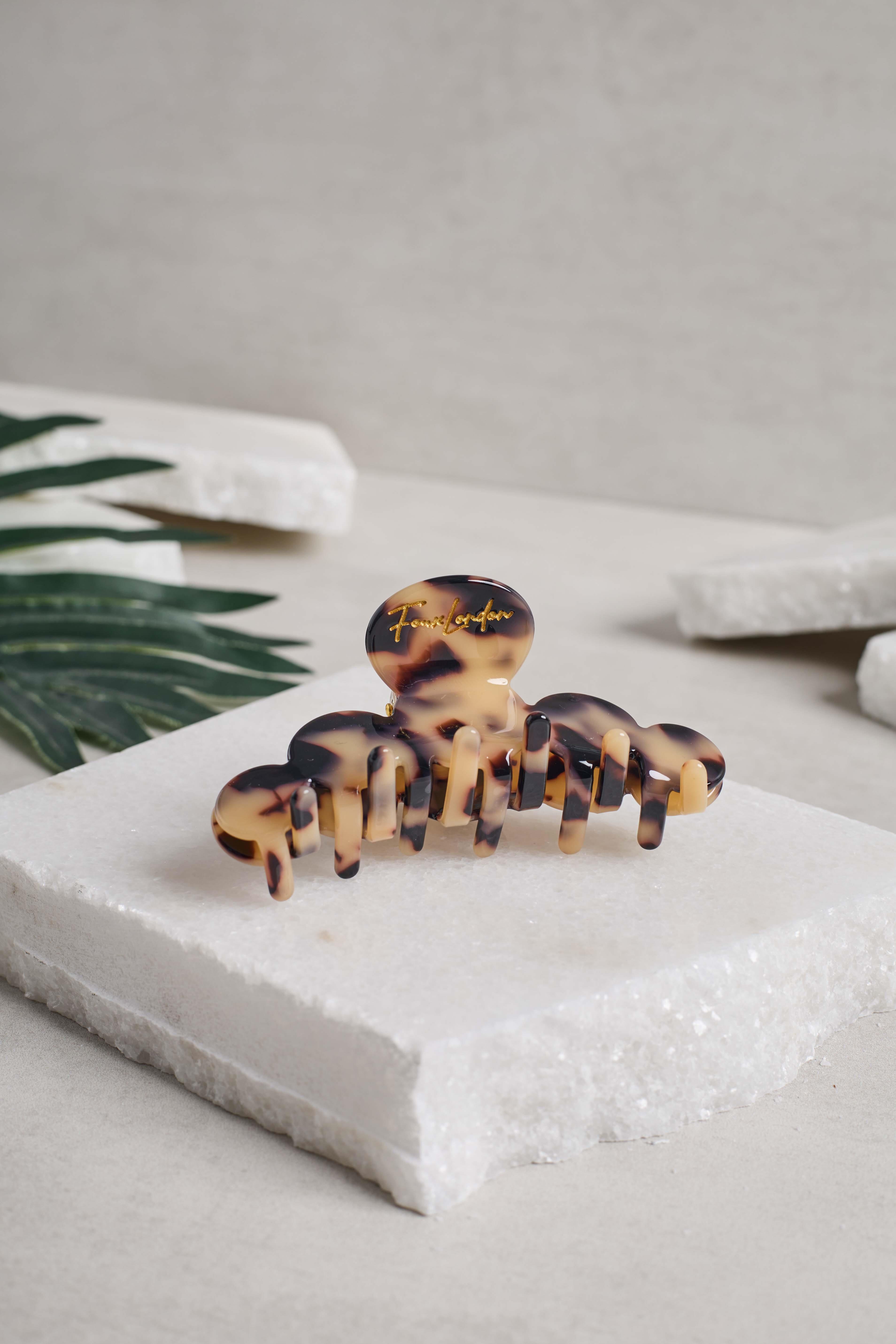 Olimpiyat Leopar Kemik mandal