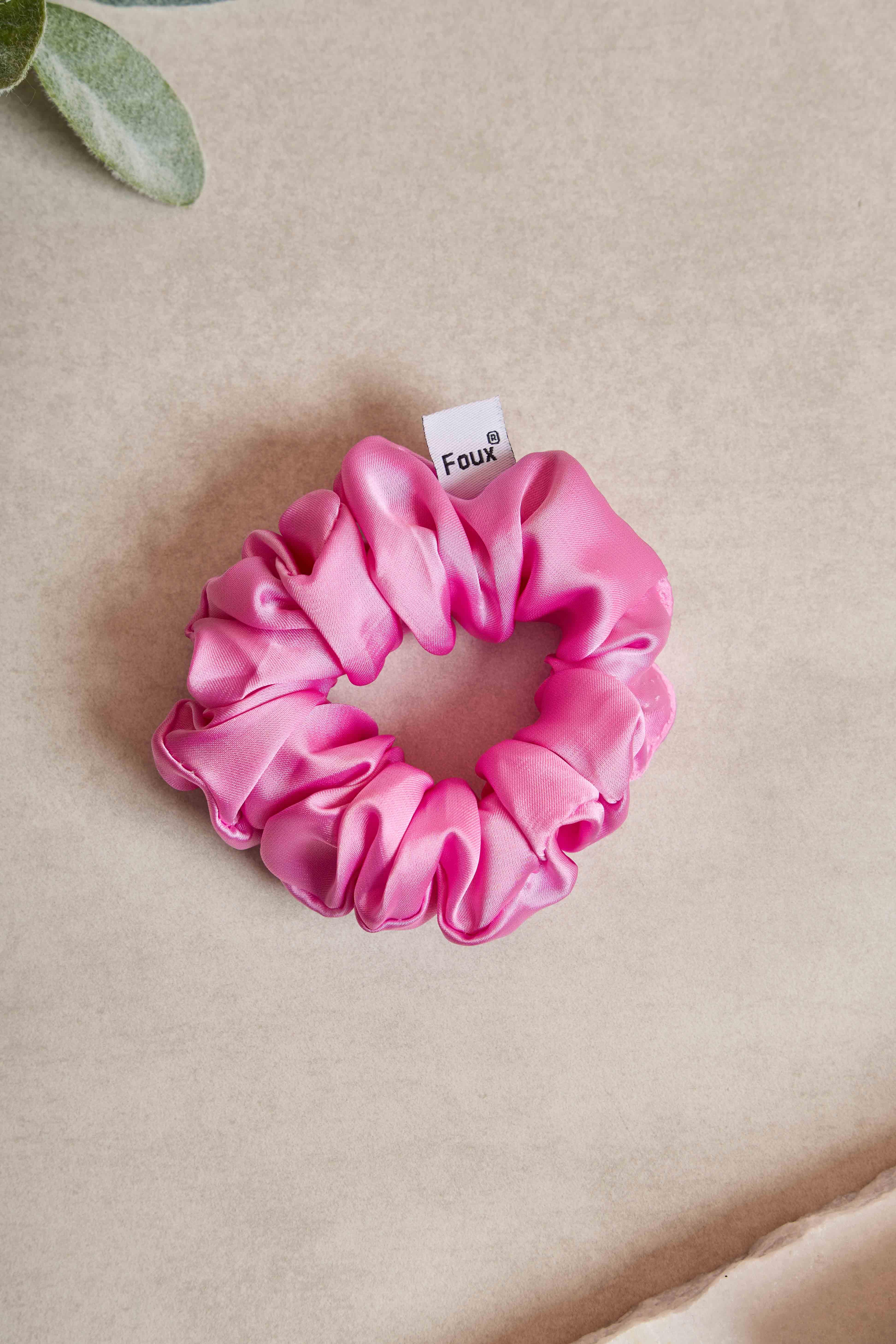 Pembe Small Scrunchie