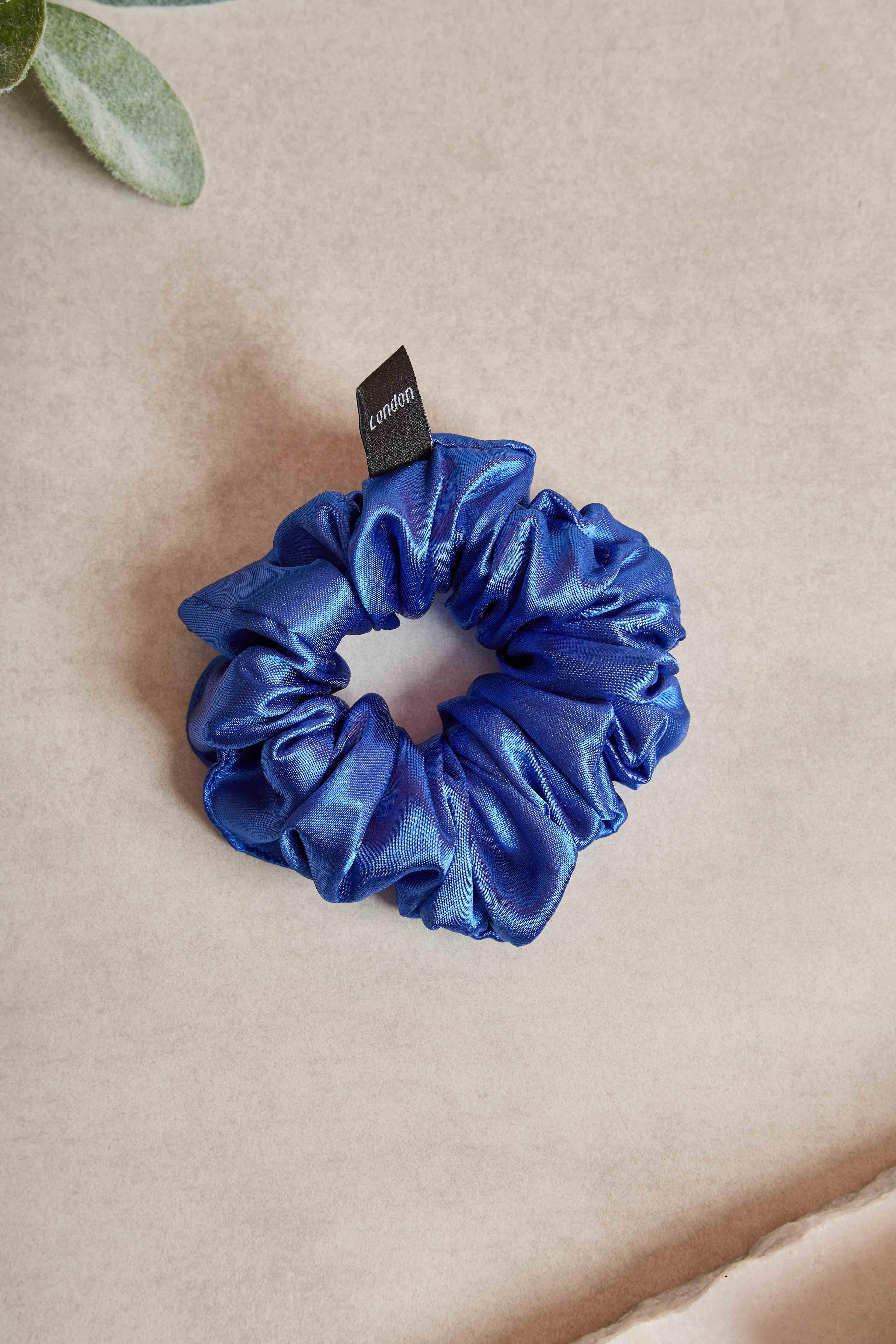 Saks Mavisi Small Scrunchie