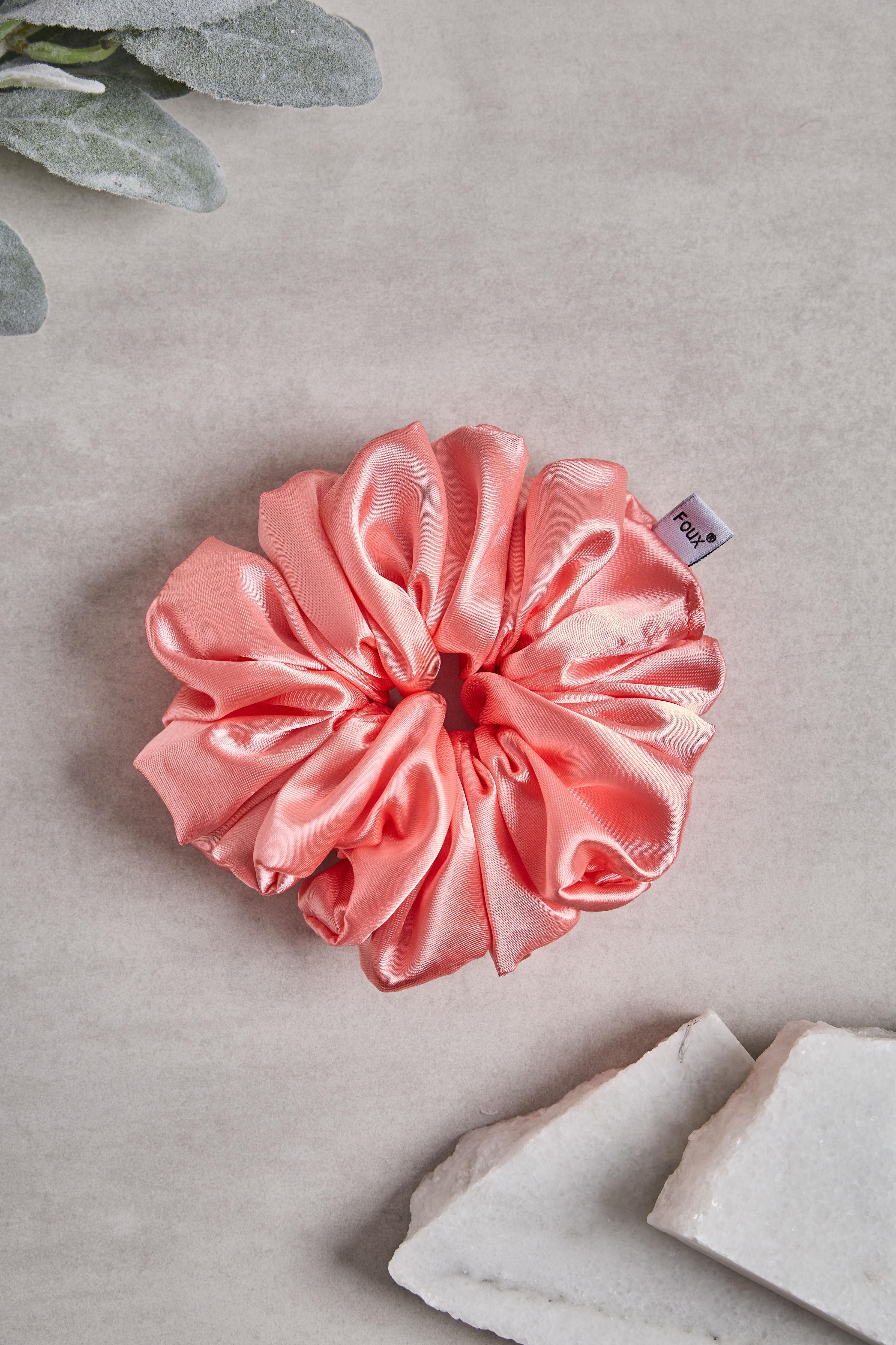 Şeker Pembe Bol Büzgülü Sateen Scrunchie