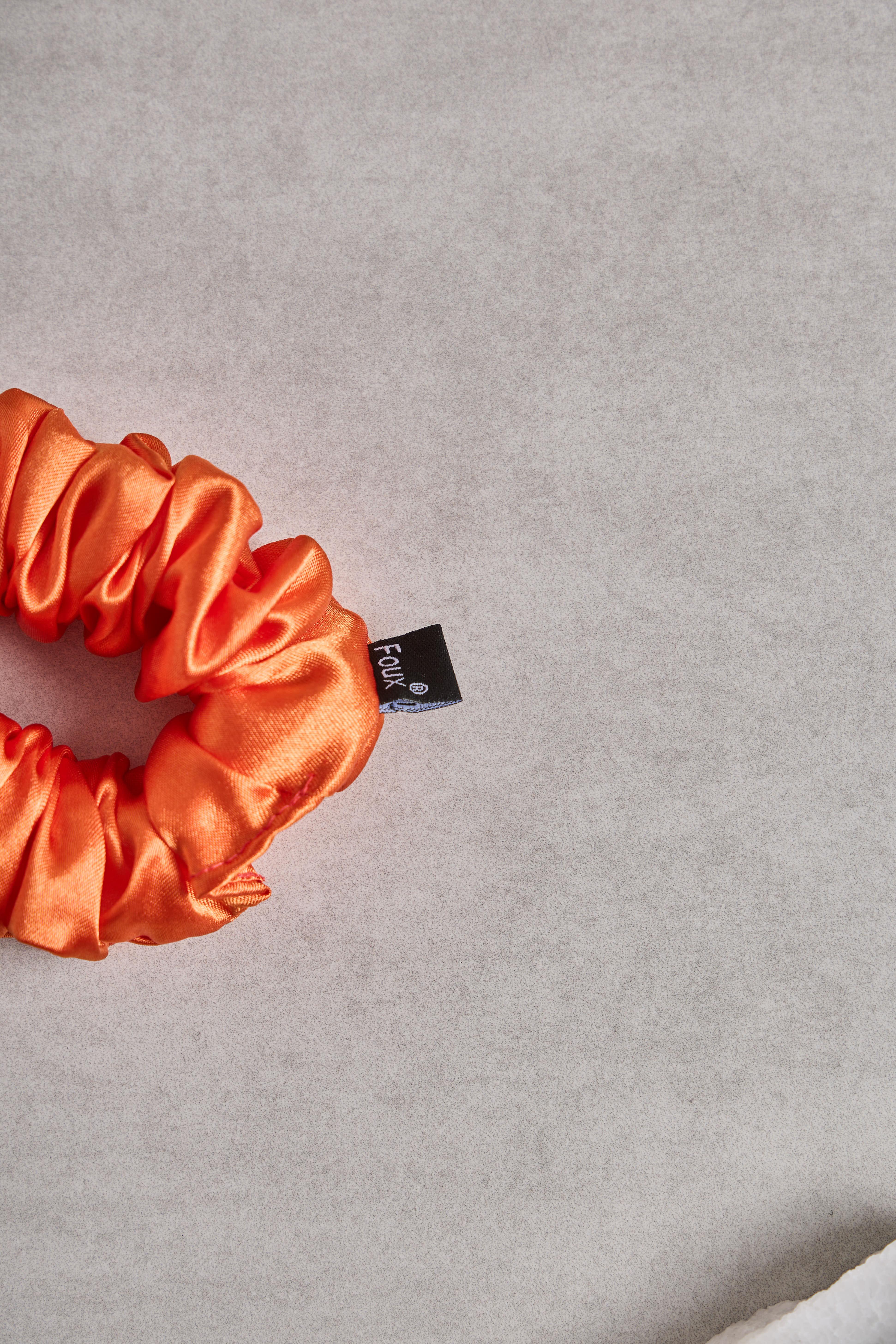 Turuncu Small Sateen Scrunchie