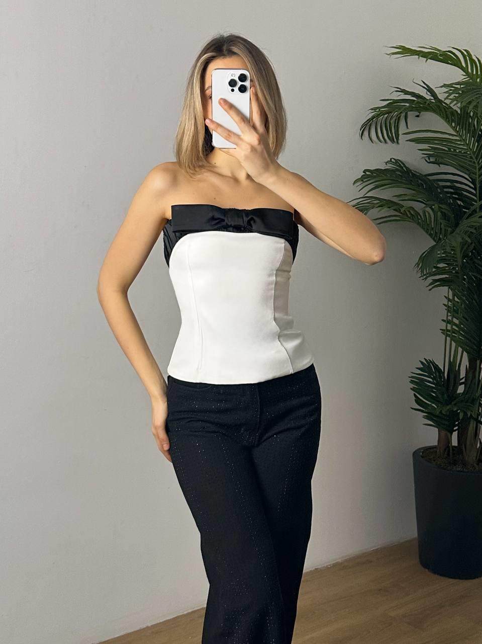 Kadın Straplez Yaka Fiyonk Detaylı Crop Bluz