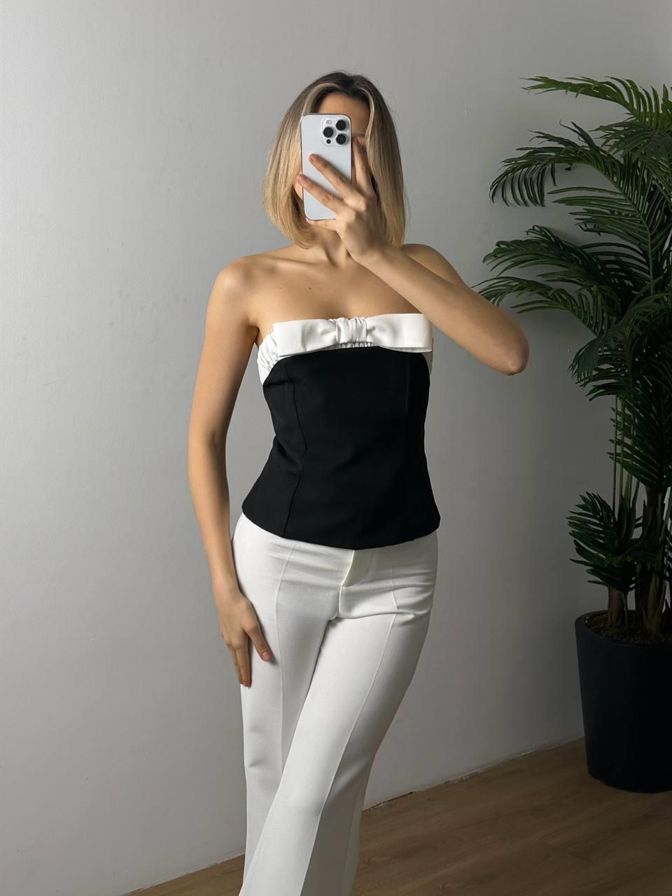 Kadın Straplez Yaka Fiyonk Detaylı Crop Bluz