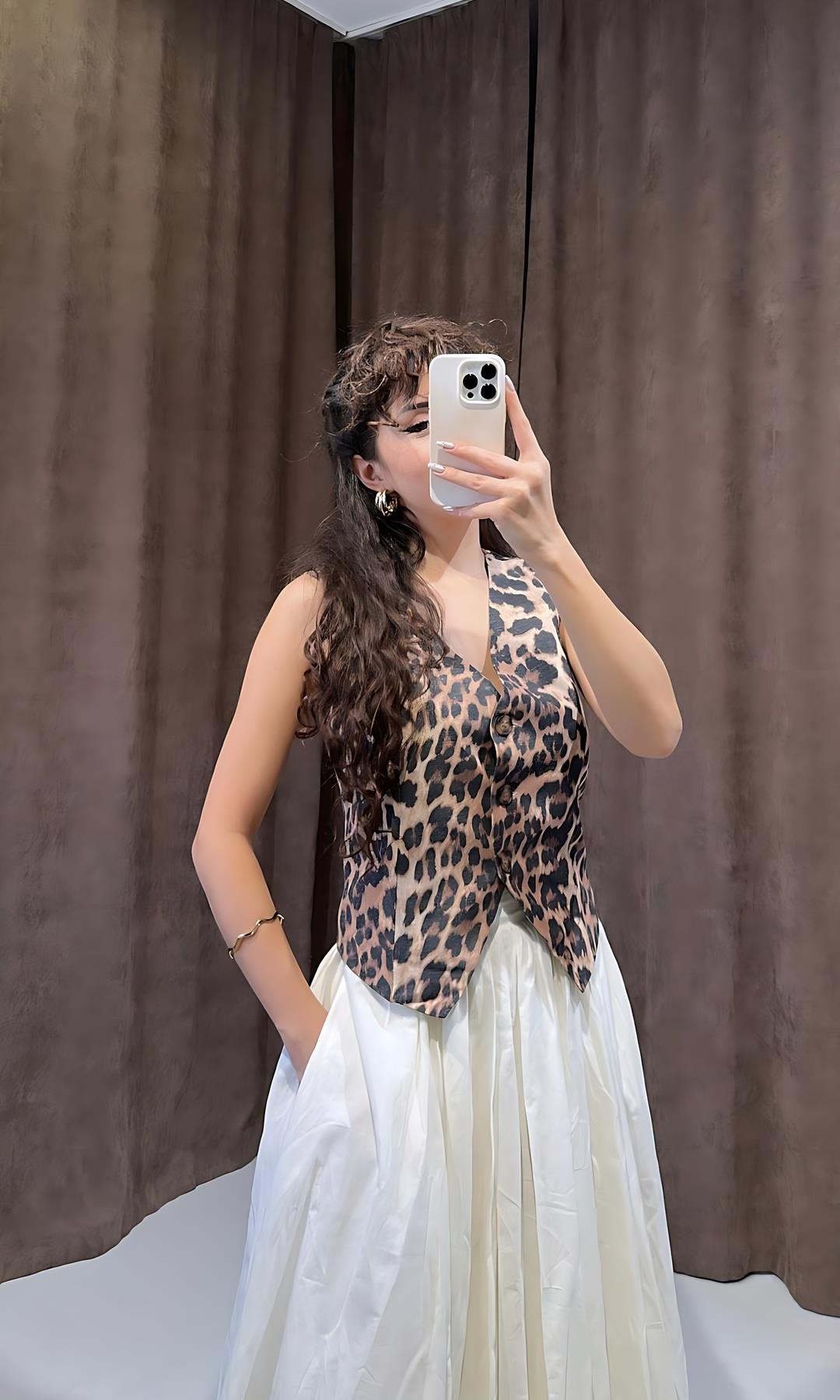 Leopar Desenli Yelek