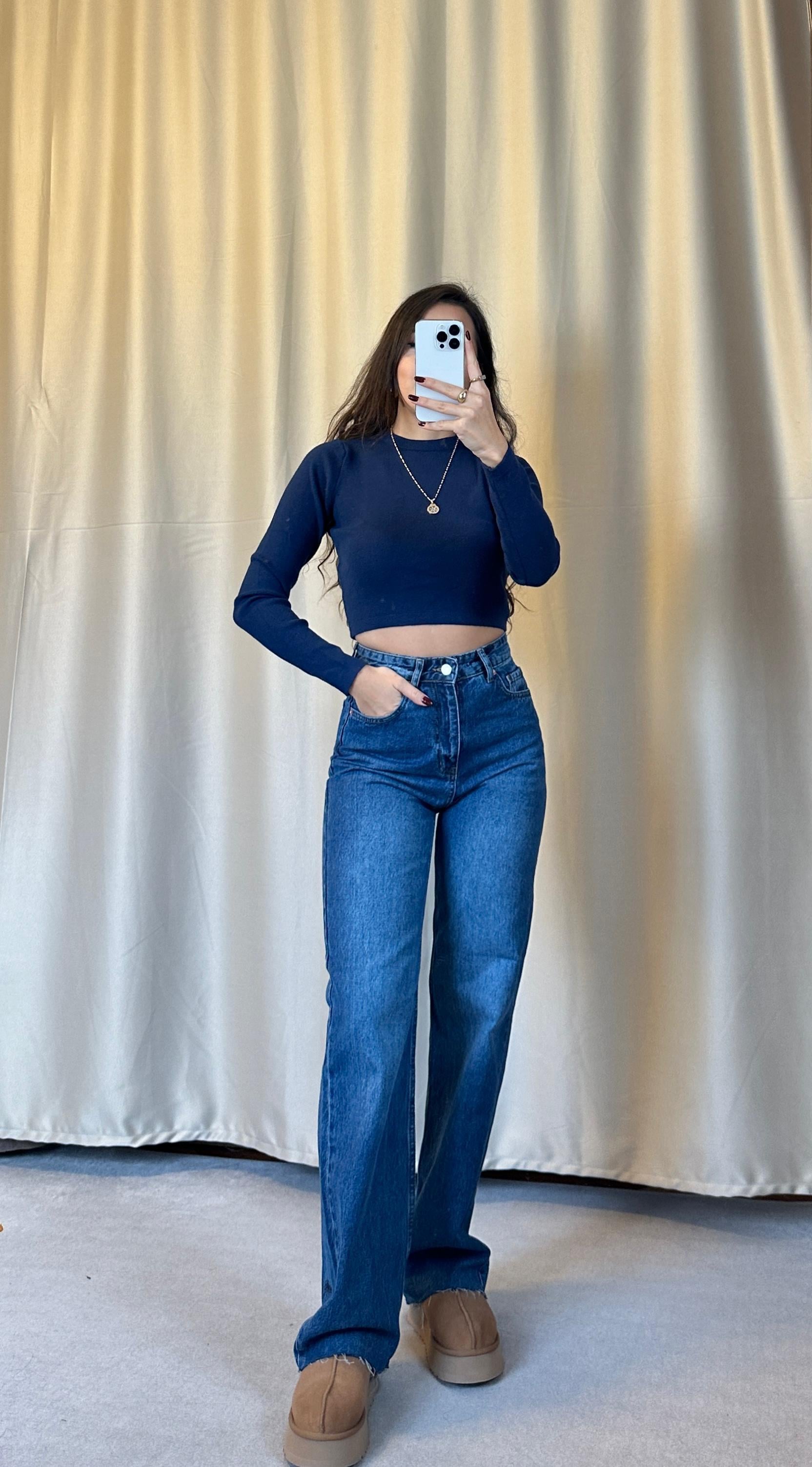 Marka Model Straight Kesim Koyu Mavi Jean 