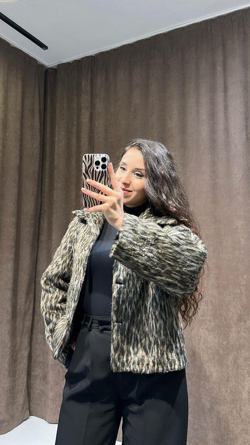 Marka Model Leopar Tüylü Ceket