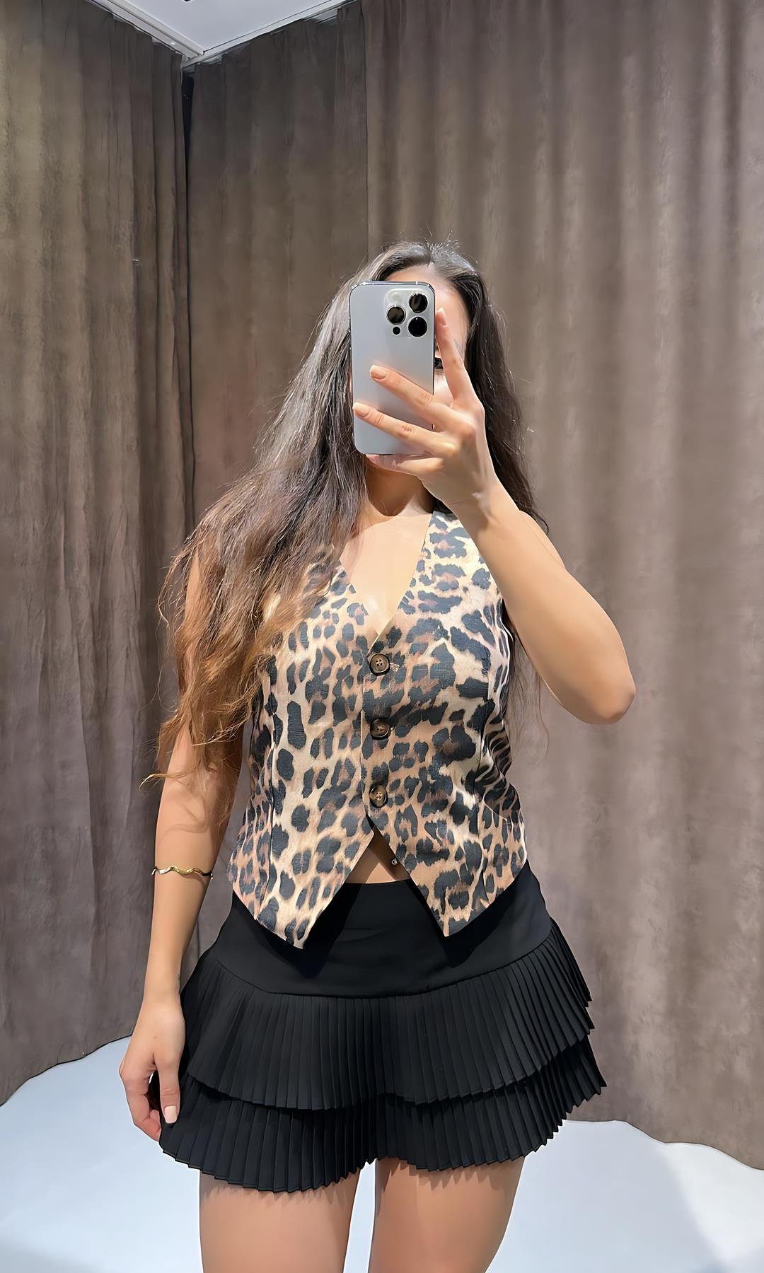 Siyah Pileli Mini Şort Etek