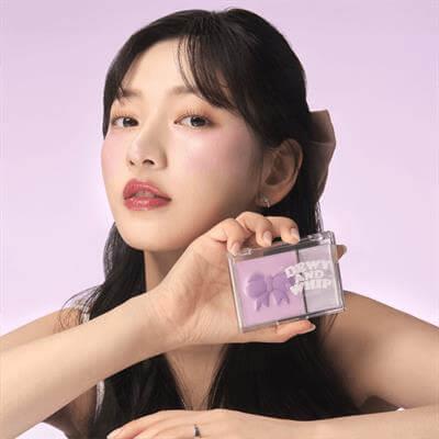 Pastel Tonlu Krem Yapıda 3 Renkli Balm Allık & Aydınlatıcı Palet DW02 Grape (Lila) - 15 gr