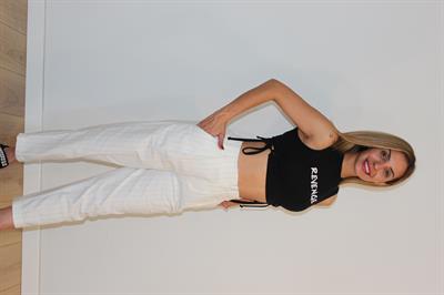 Revenge Yandan İp Detaylı Crop Siyah
