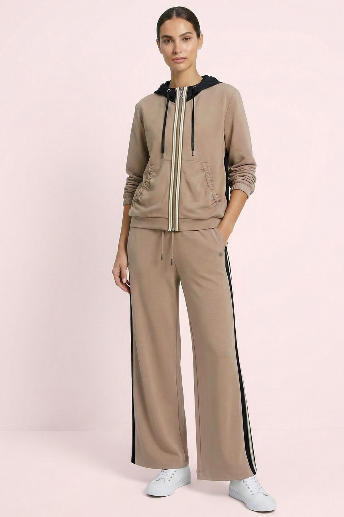 Casual Camel Knitted Jacket