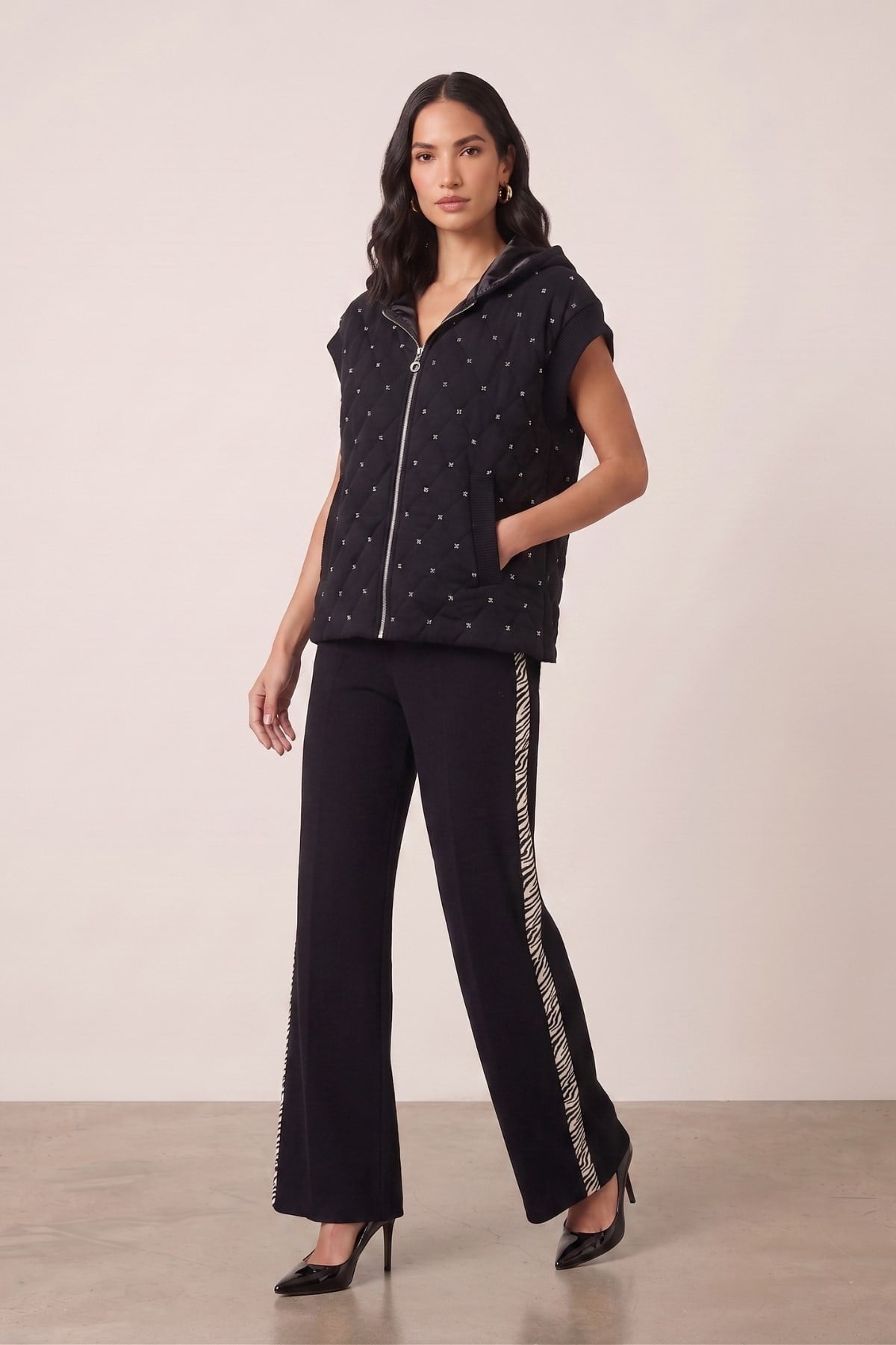 casual-siyah-kapitoneli-yelek-98ca6c.jpg