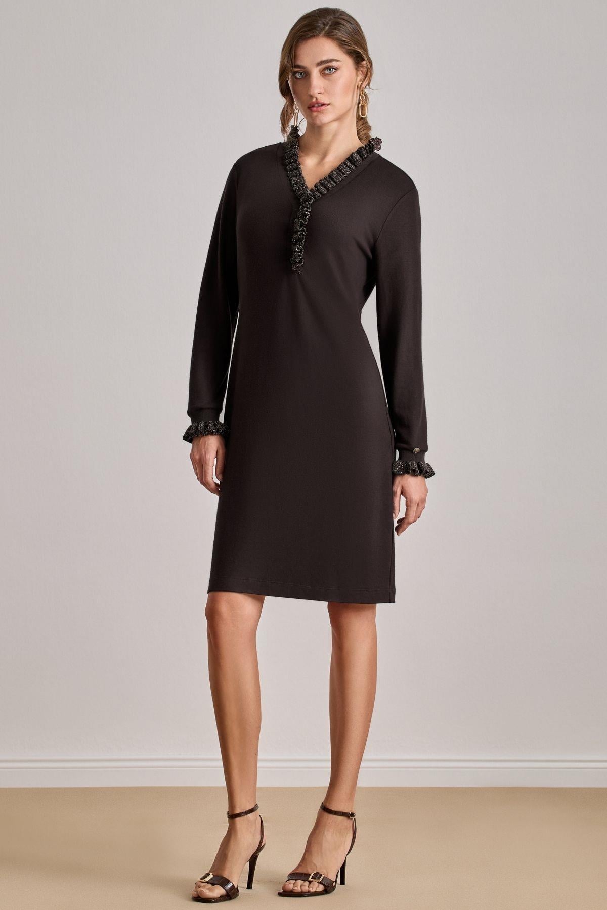Knee-Length Brown Knit Dress