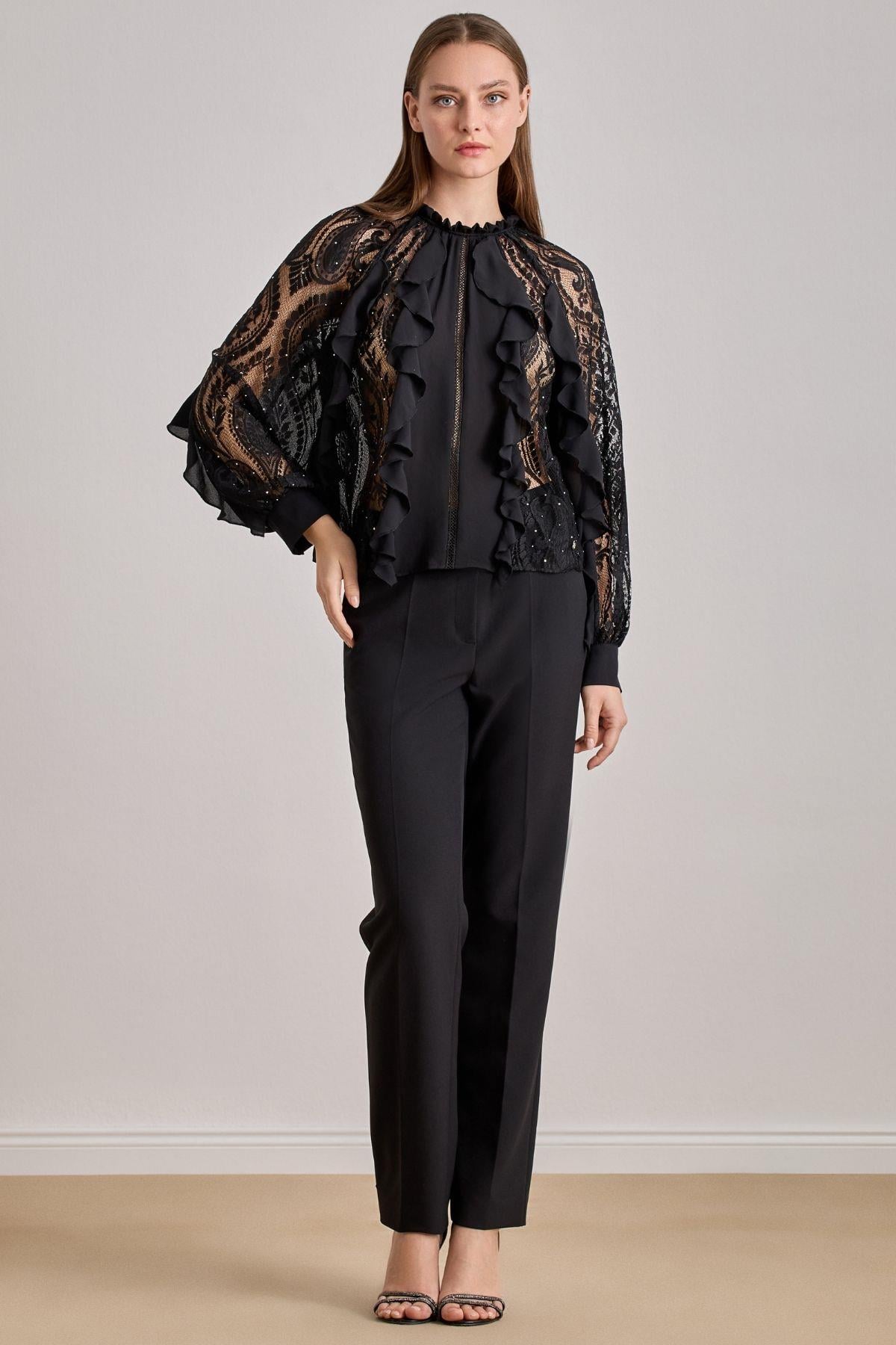 Dökümlü Siyah Krep Bluz