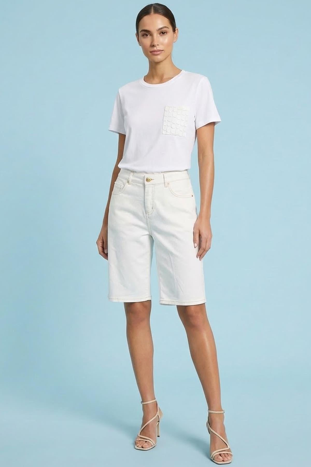 Straight Cut White Cotton T-Shirt