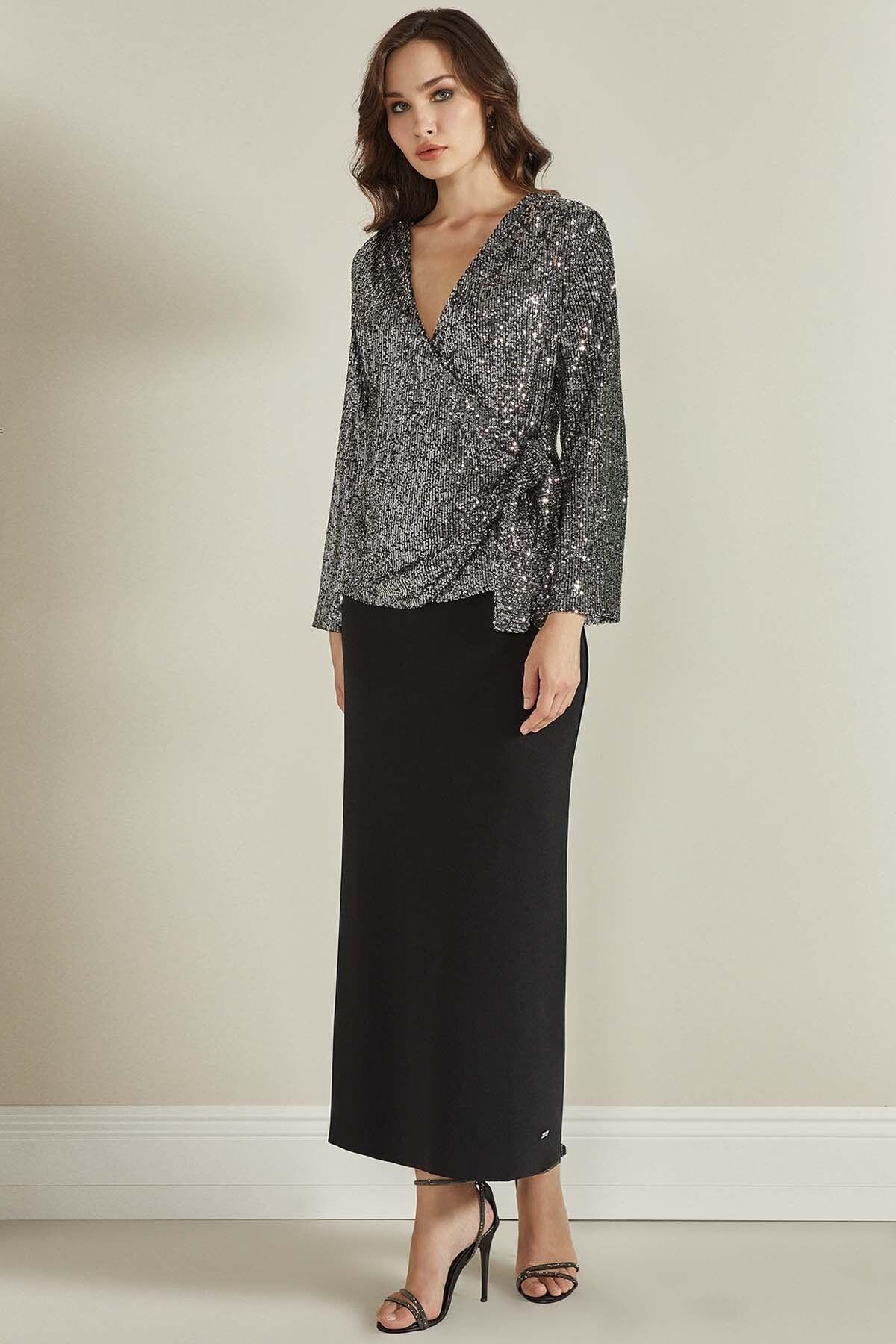 A-Line Black Knit Skirt