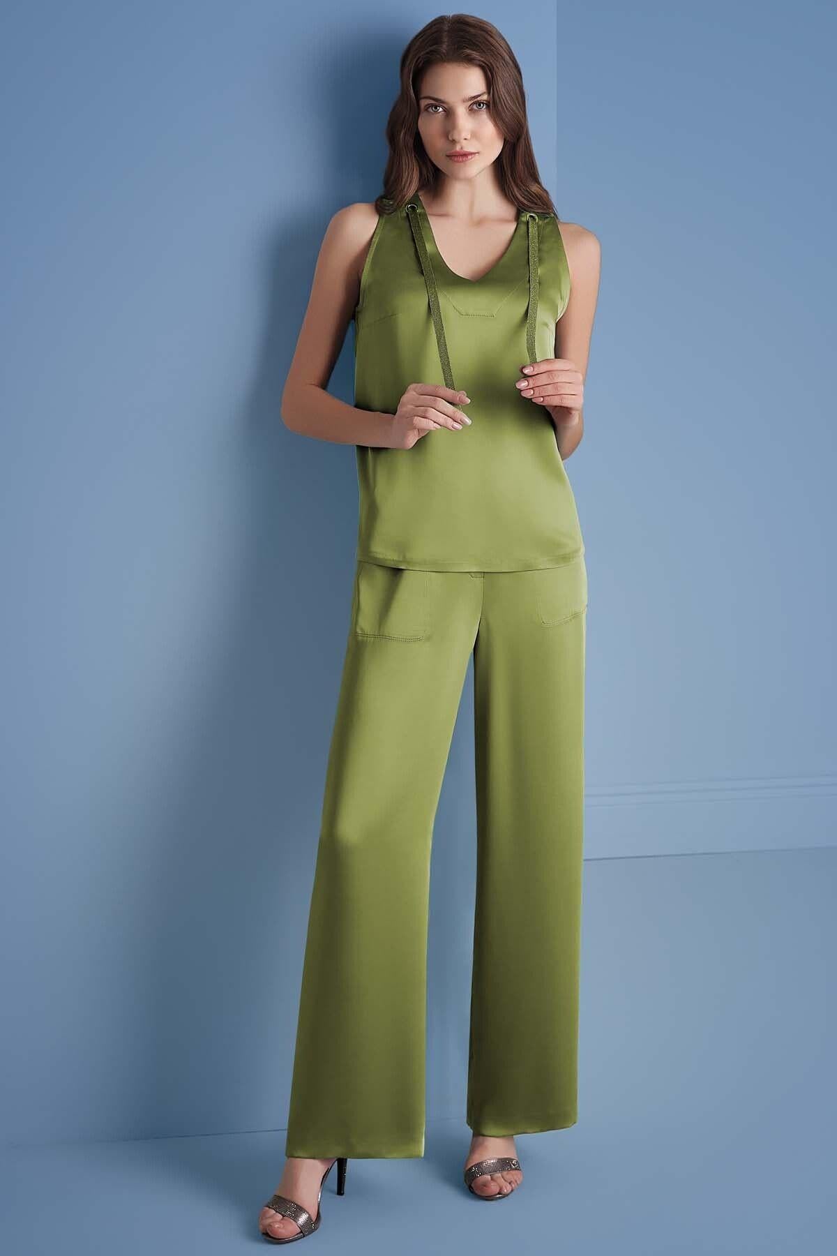 genis-paca-yesil-saten-pantolon-d-78e3.jpg