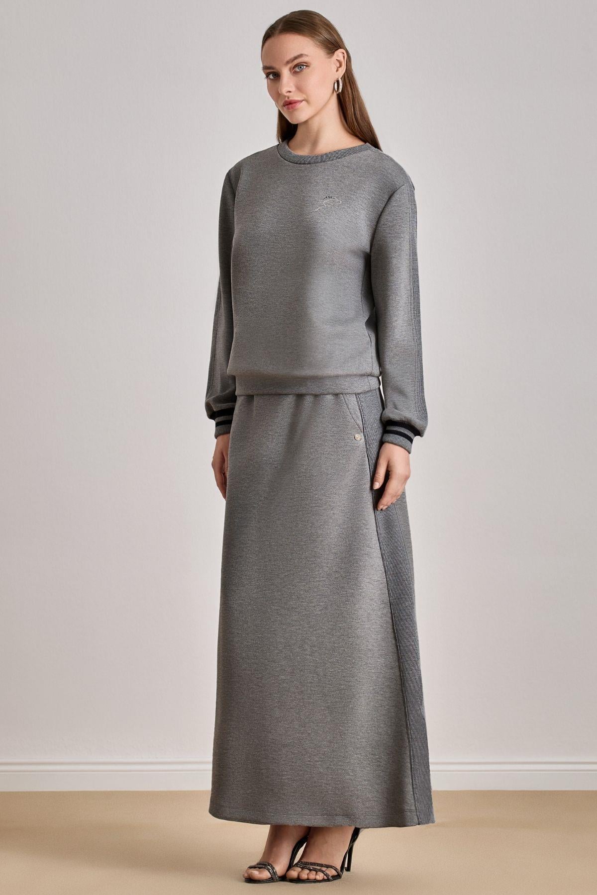 Casual Wear Grey Knit Sweatshirt