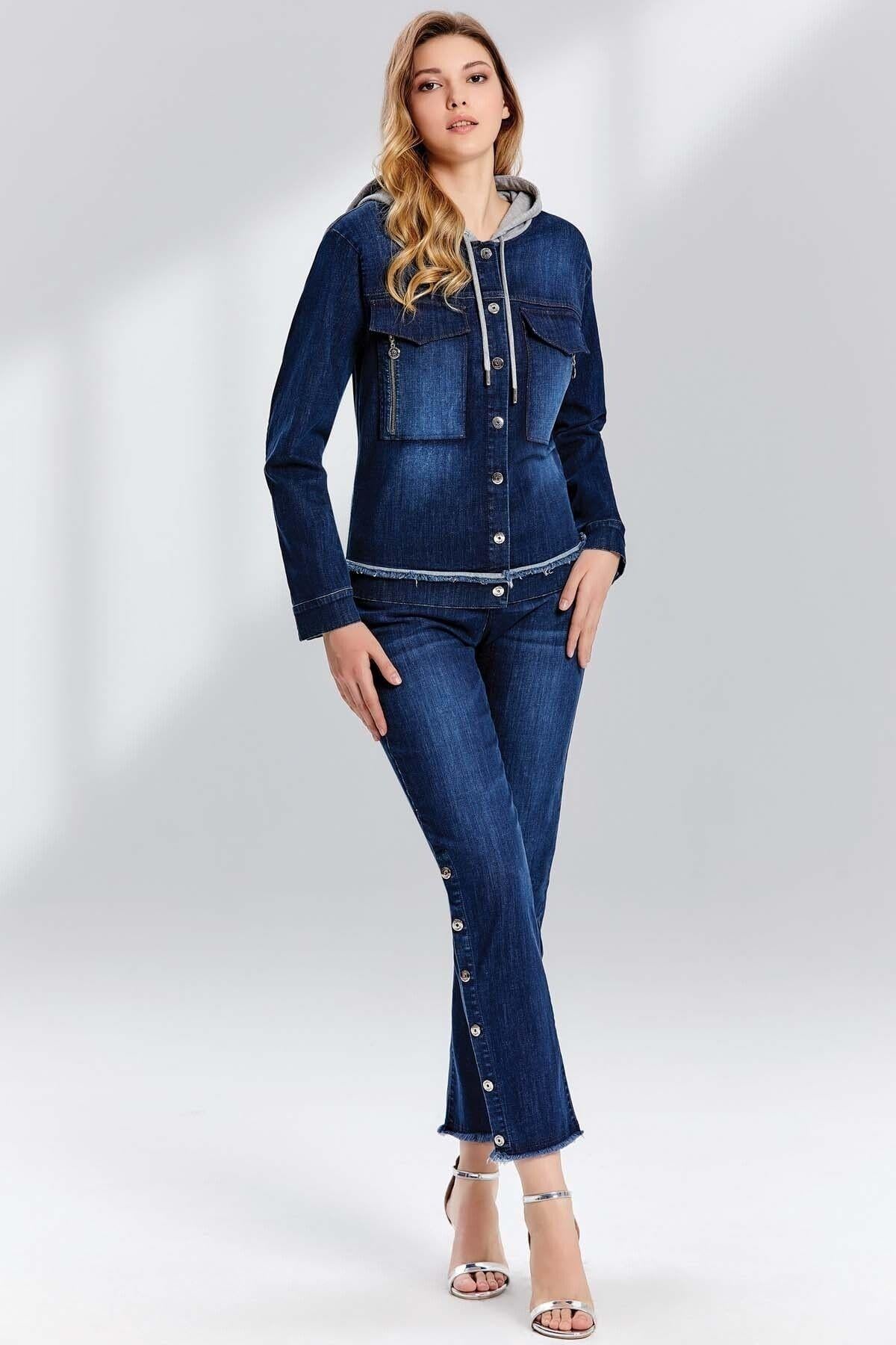 kapusonlu-mavi-jean-ceket-796e2a.jpg