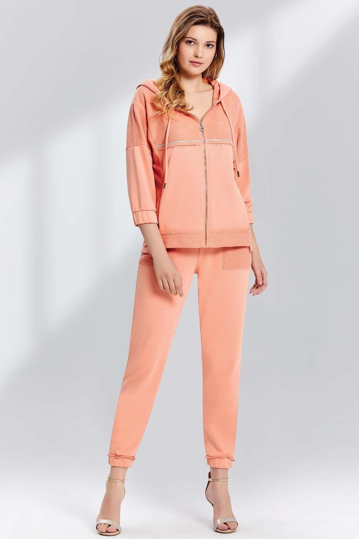 Elastic Ankle Salmon Three-Thread Sweatpants