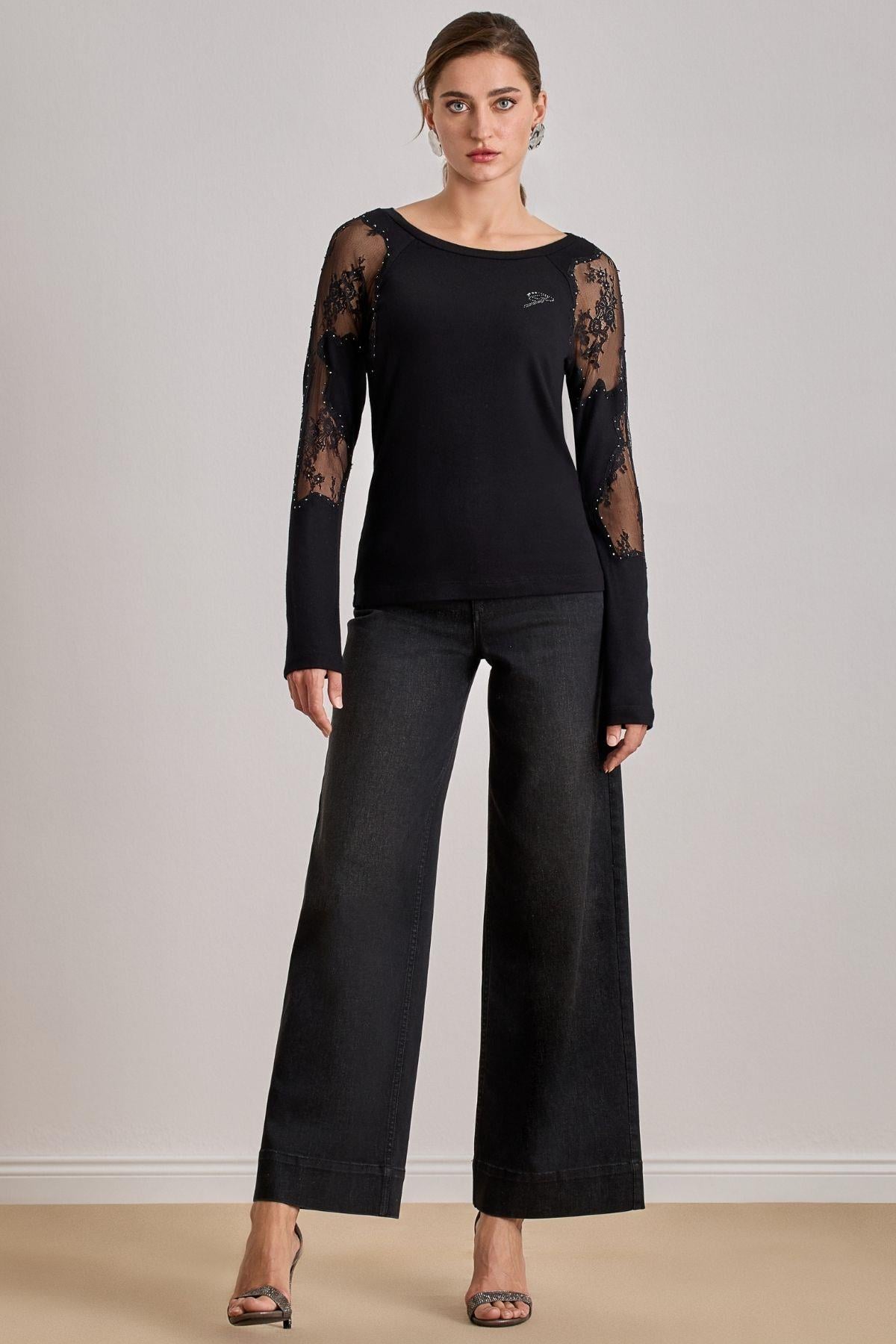 Raglan Sleeve Black Knit Blouse