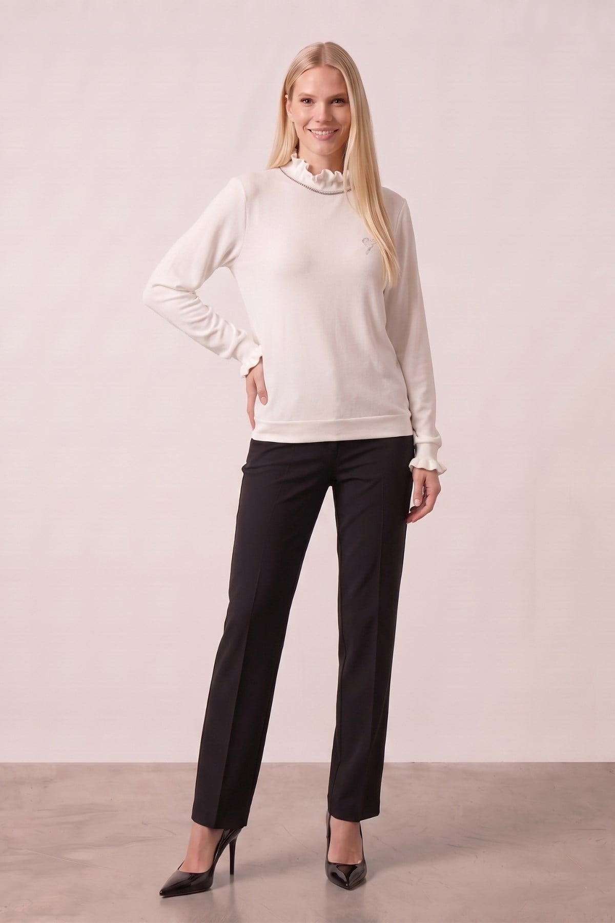 tas-detayli-ekru-orme-bluz-e-c291.jpg