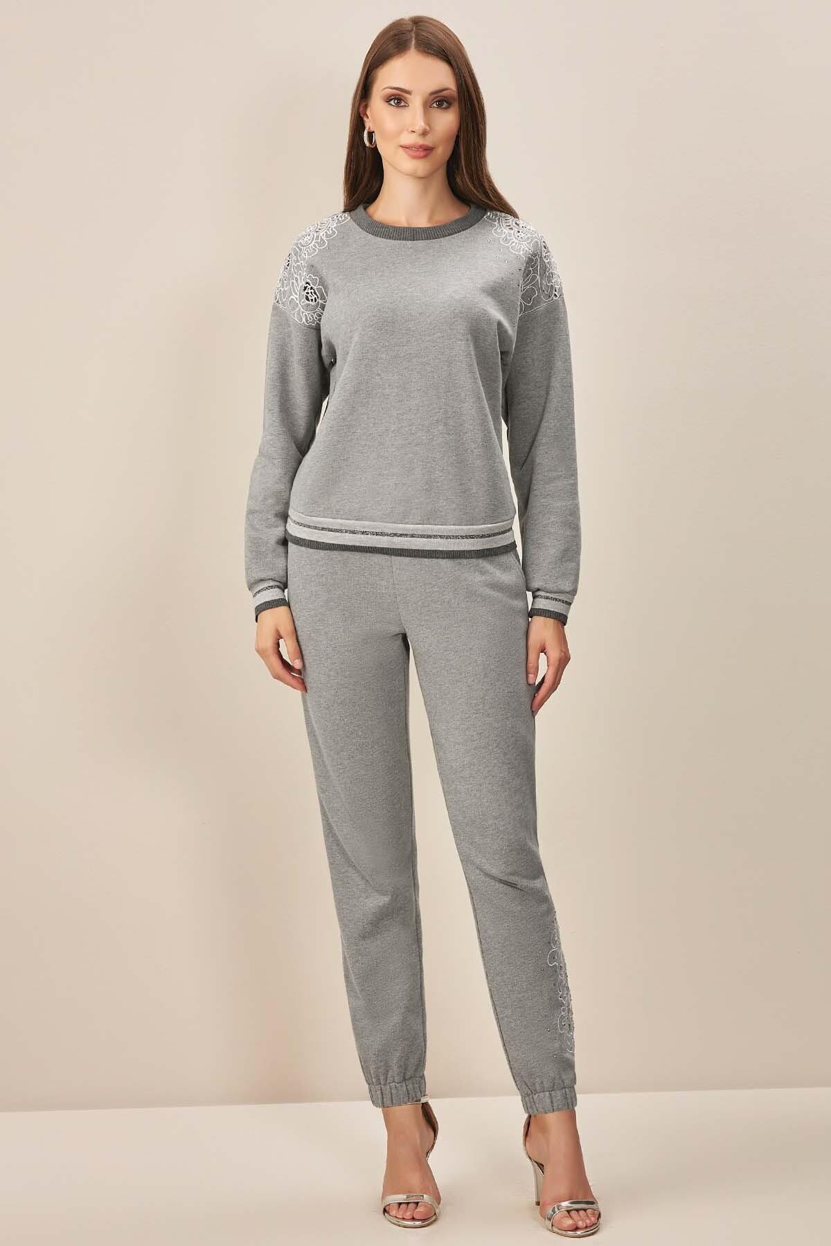 Round Neck Grey Three-Thread Sweatshirt