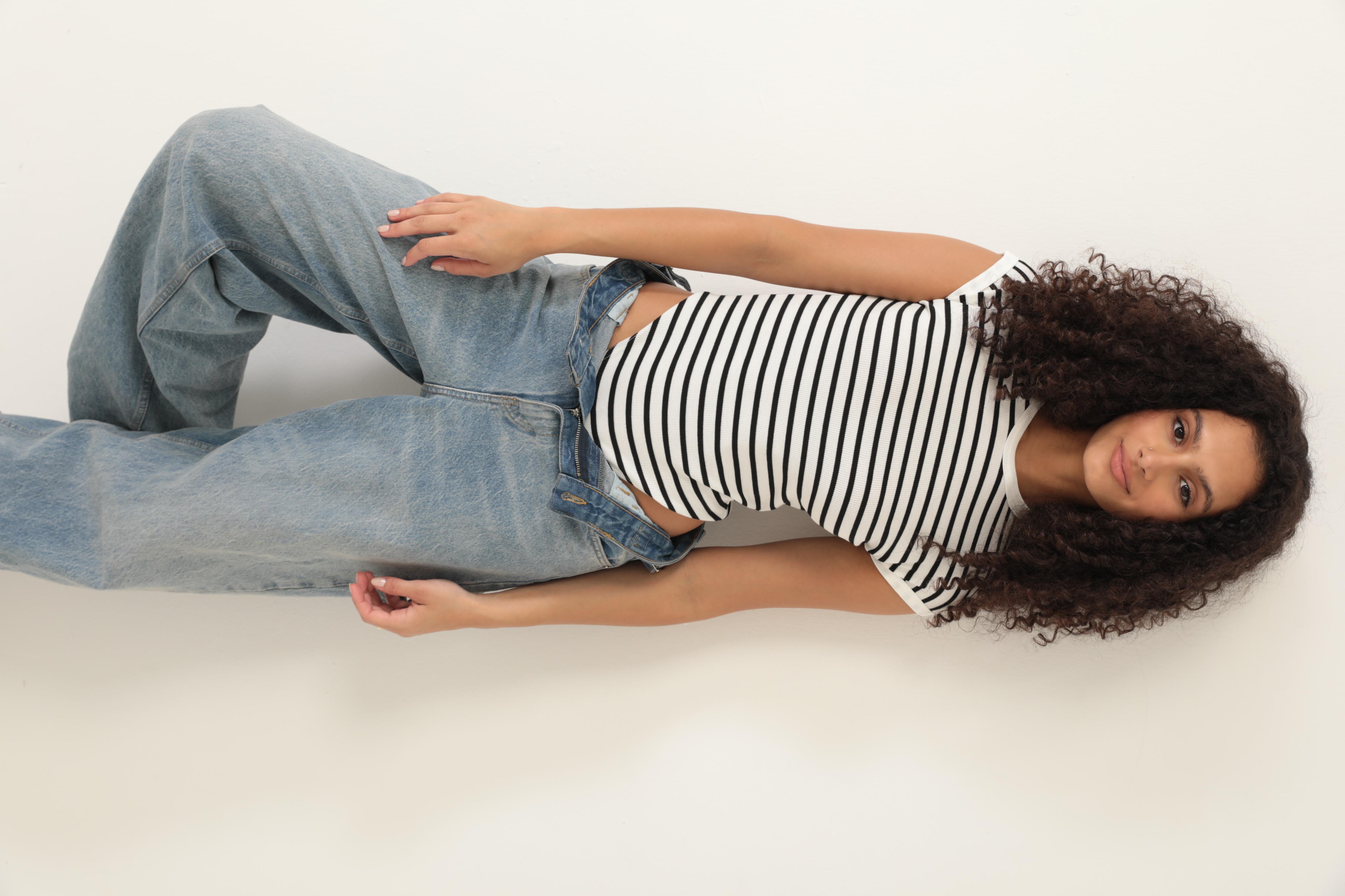 Amida Siyah Çizgili Fitilli Görünümlü Bisiklet Yaka Kısa Kollu Çıtçıtlı Bodysuit- 2409