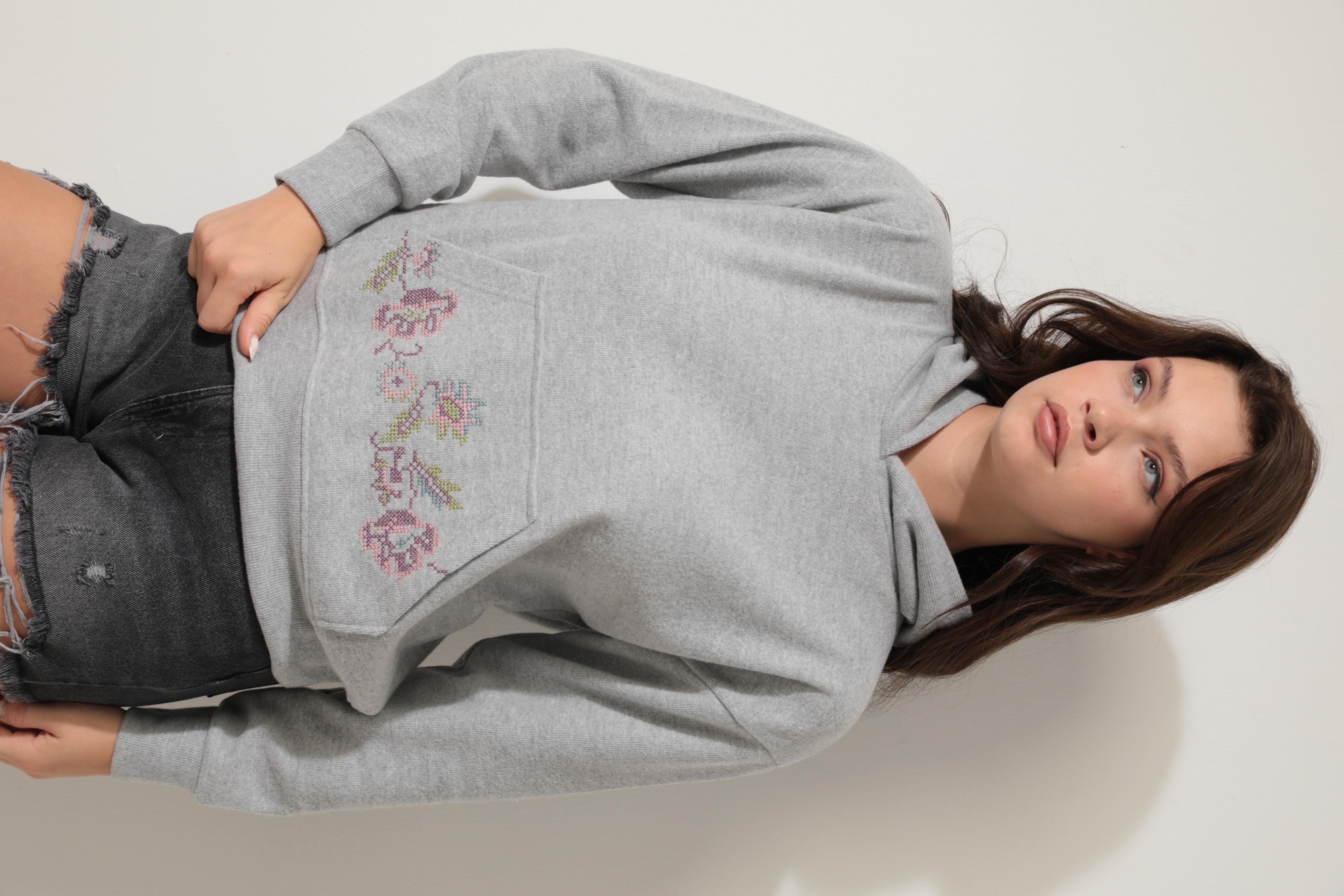 Grimelanj Önü Kanaviçe Nakışlı Kanguru Cepli Kapüşonlu Selanik Sweatshirt - 2431