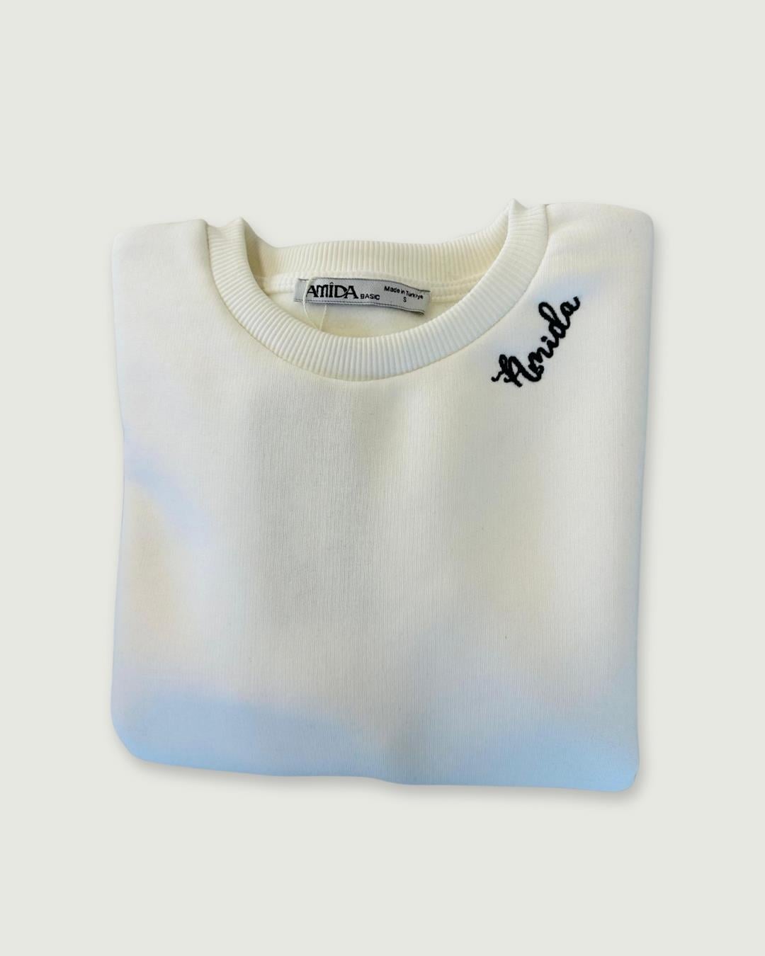 Kadın Beyaz Bisiklet Yaka Minimal Nakışlı Sweatshirt - 2532
