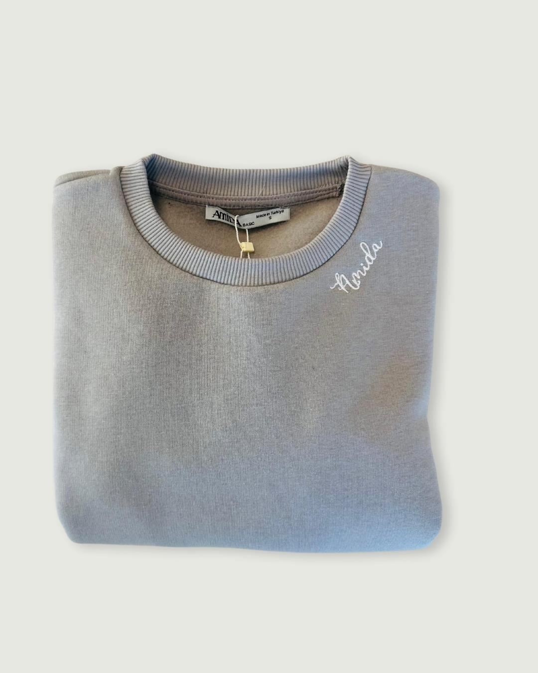 Kadın Gri Bisiklet Yaka Minimal Nakışlı Sweatshirt - 2532