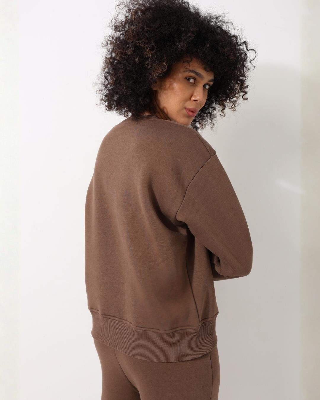 Kadın Kahverengi Bisiklet Yaka Basic Sweatshirt - 2533