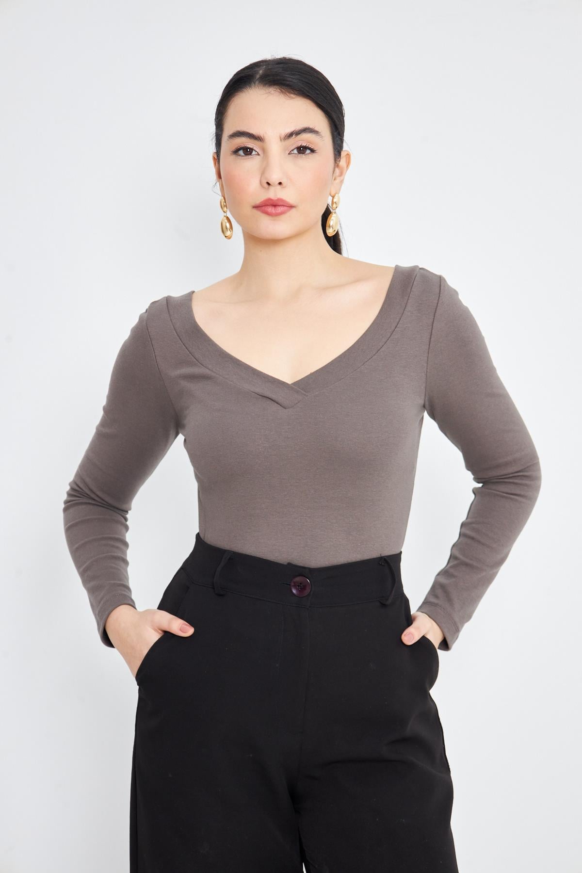 Vizon Kadın Derin V Yaka Uzun Kollu Fit Kesim Bluz - 2465