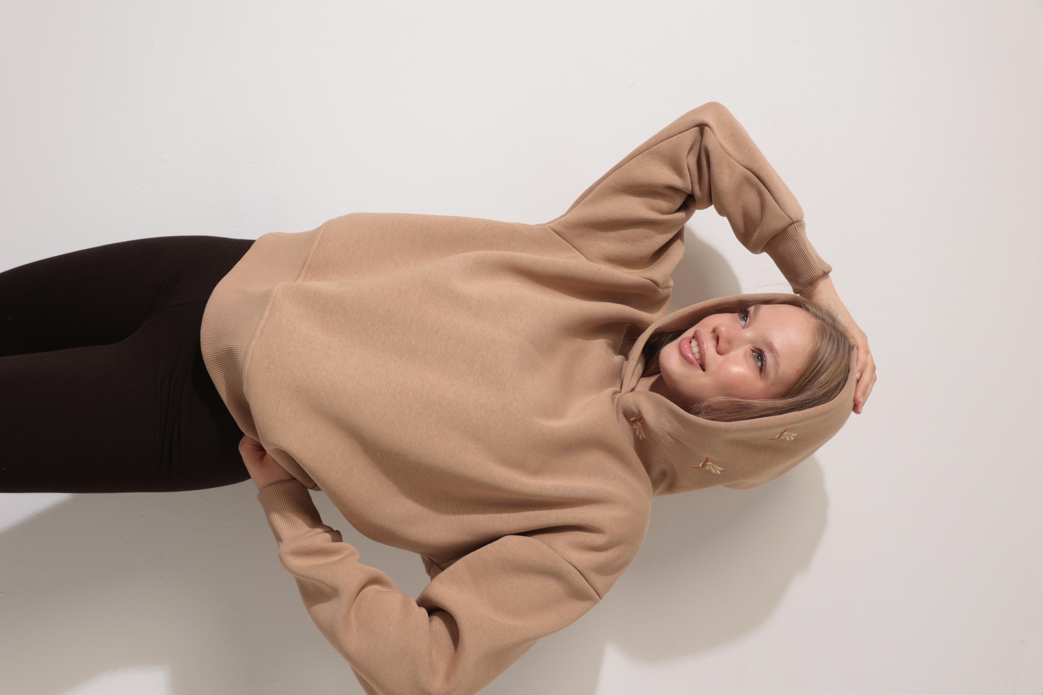 Bej Sırtı ve Kapüşonu Ankakuşu Nakış İşlemeli Kapüşonlu Sweatshirt - 2437