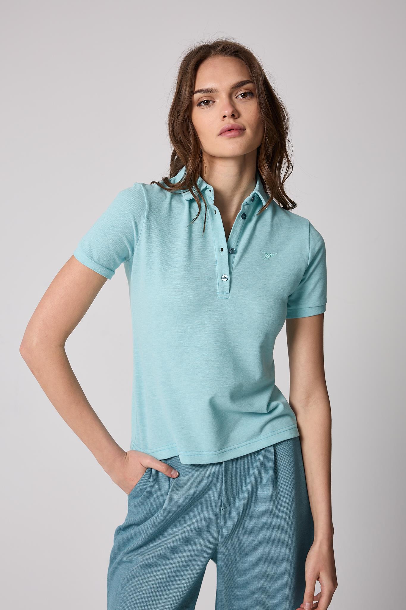 Kadın Açık Mavi Polo Yaka Düğmeli T-Shirt - 2519