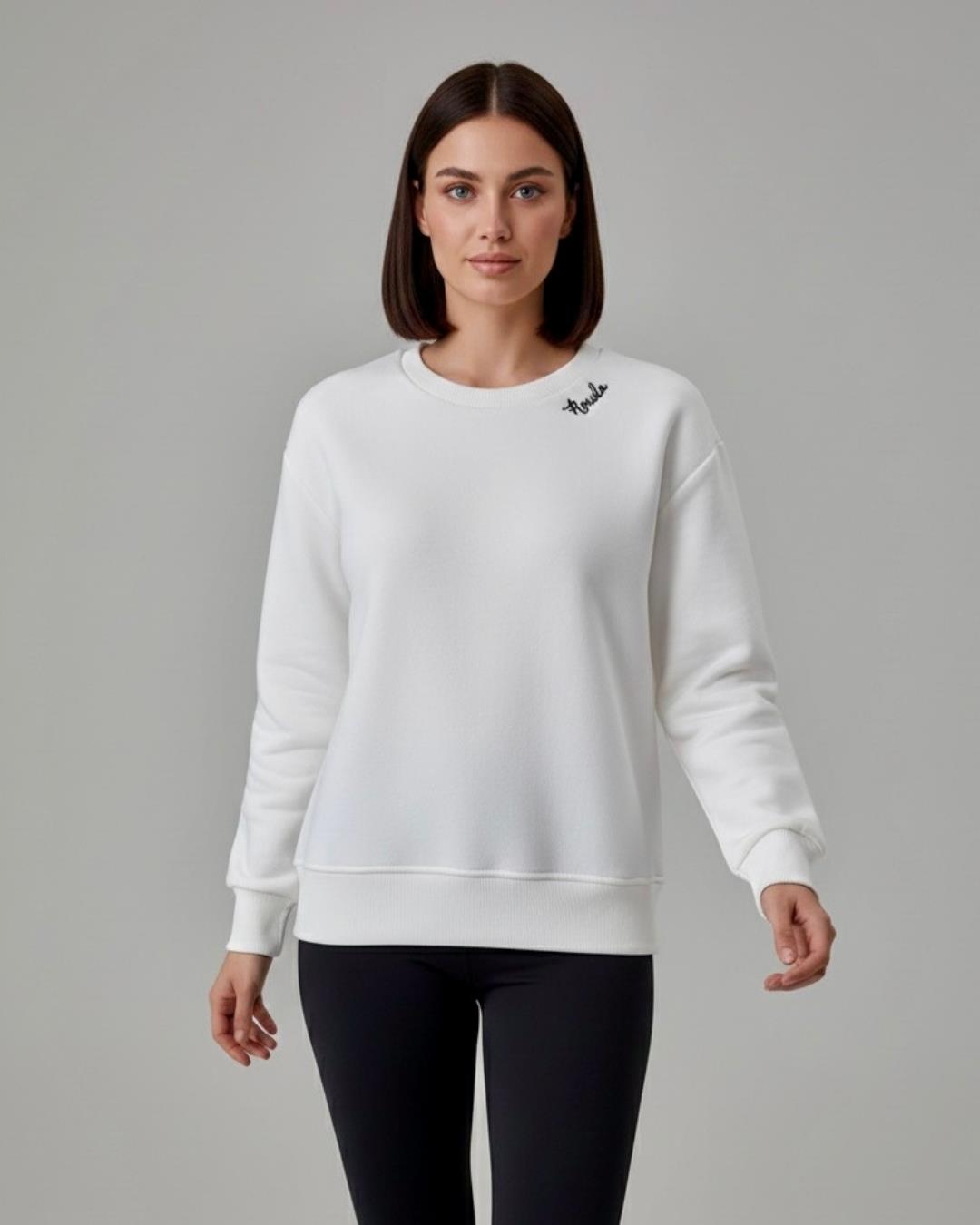 Kadın Beyaz Bisiklet Yaka Minimal Nakışlı Sweatshirt - 2532